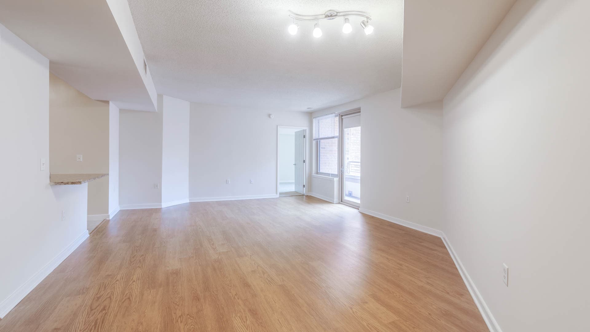 2400 M Apartments 7 of 8