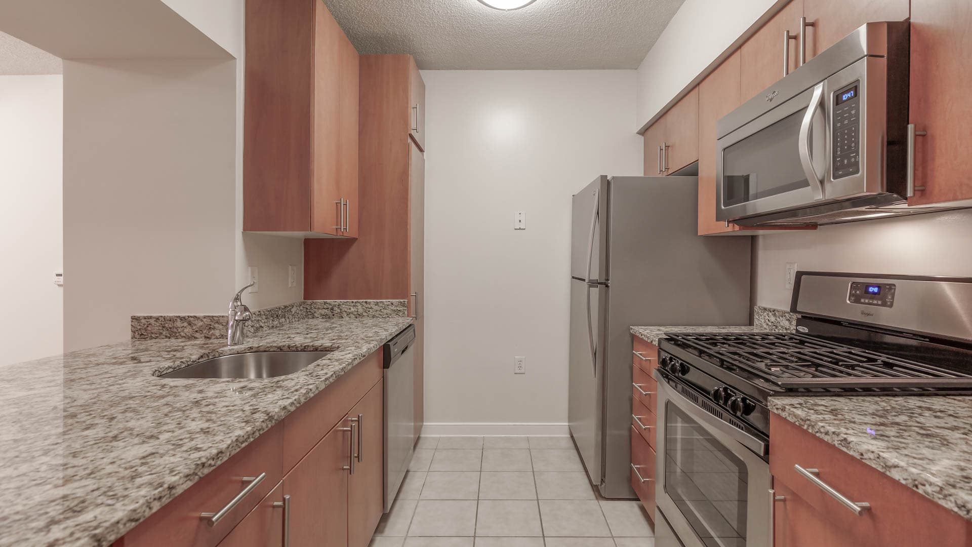 2400 M Apartments 8 of 11