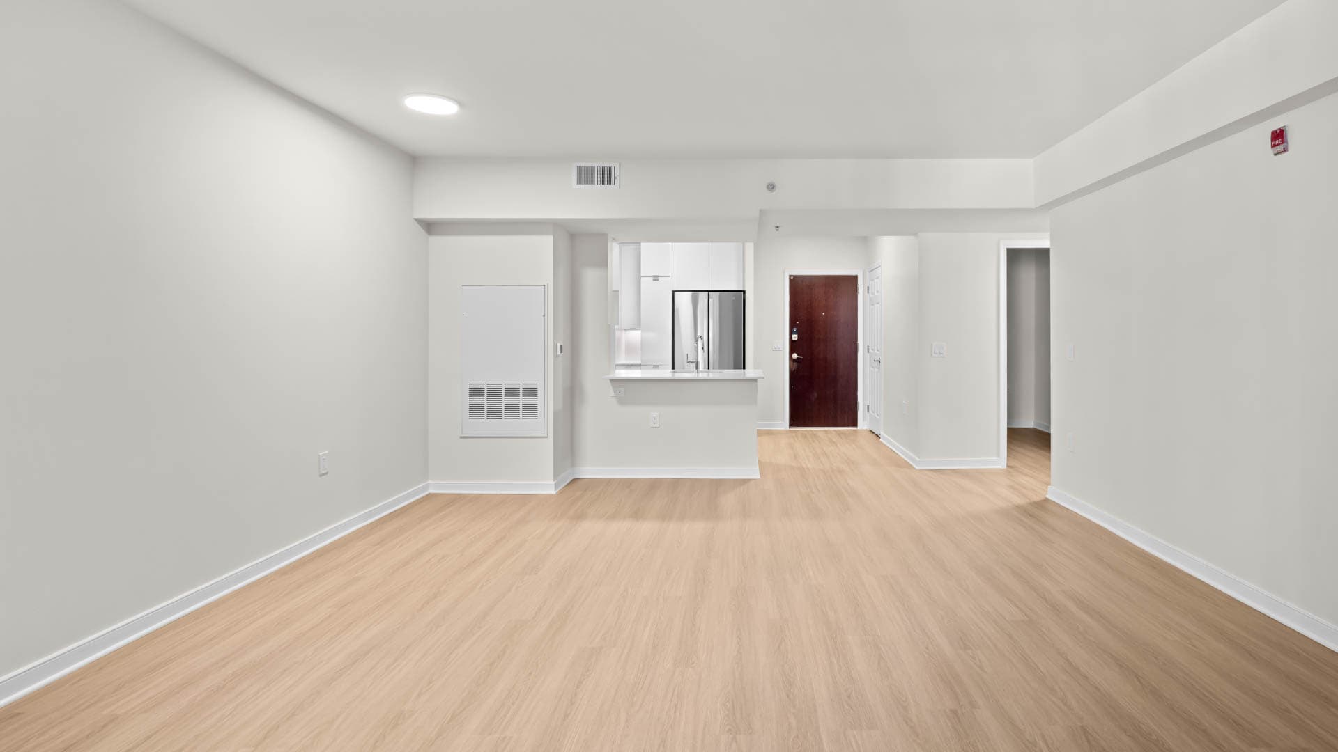 2400 M Apartments 2 of 8