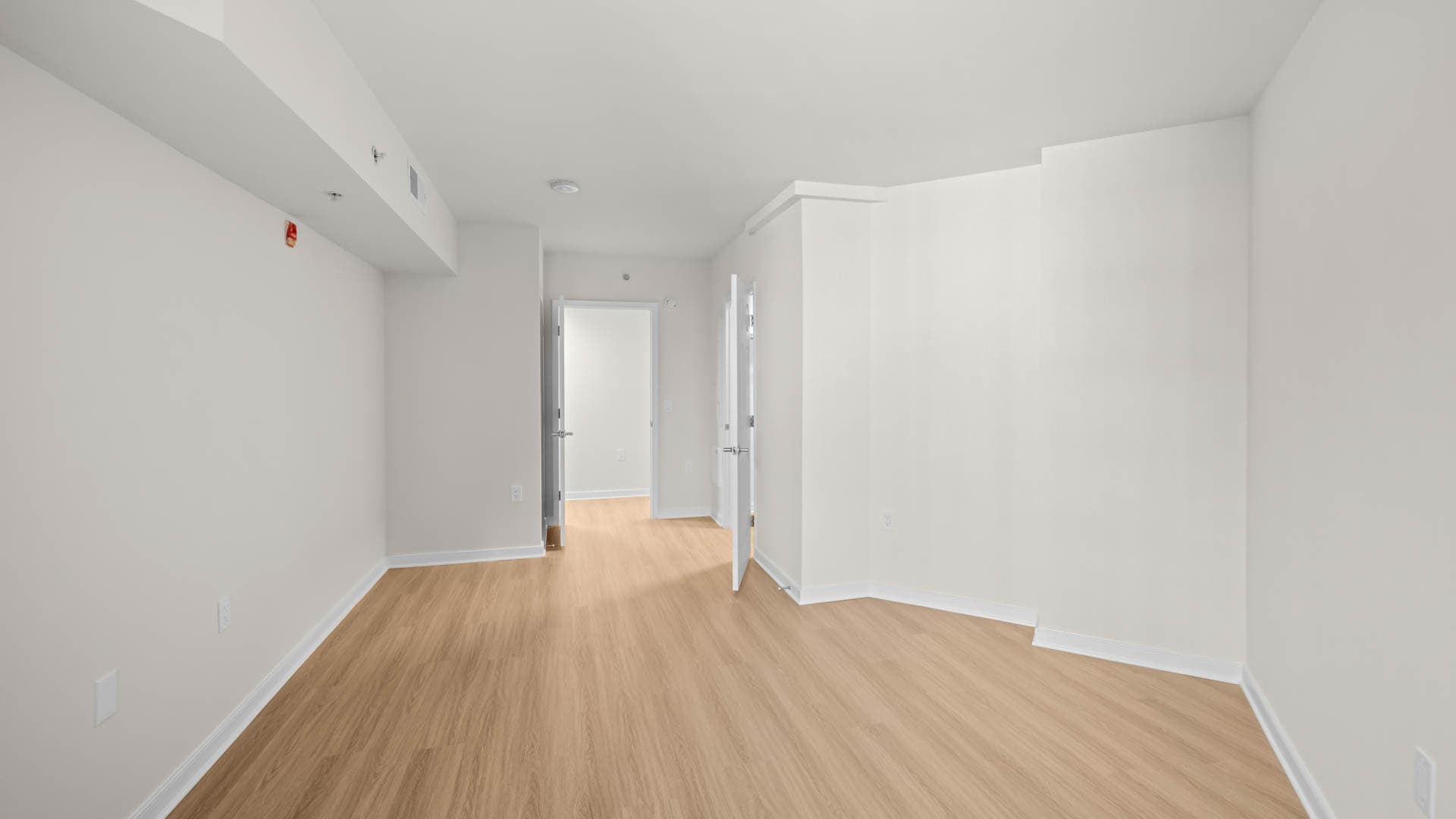 2400 M Apartments 7 of 8