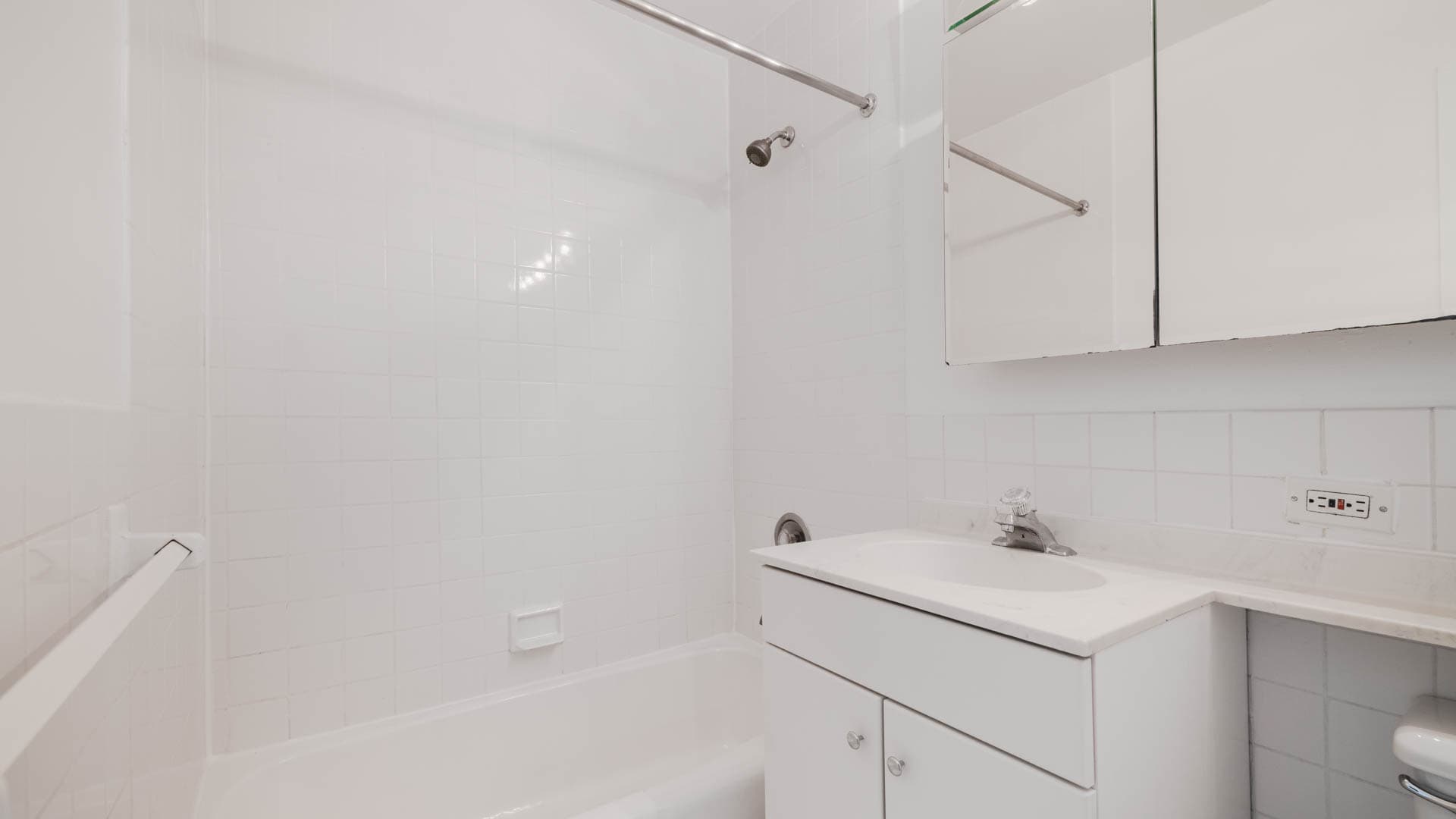 Parc East Apartments 2 of 15