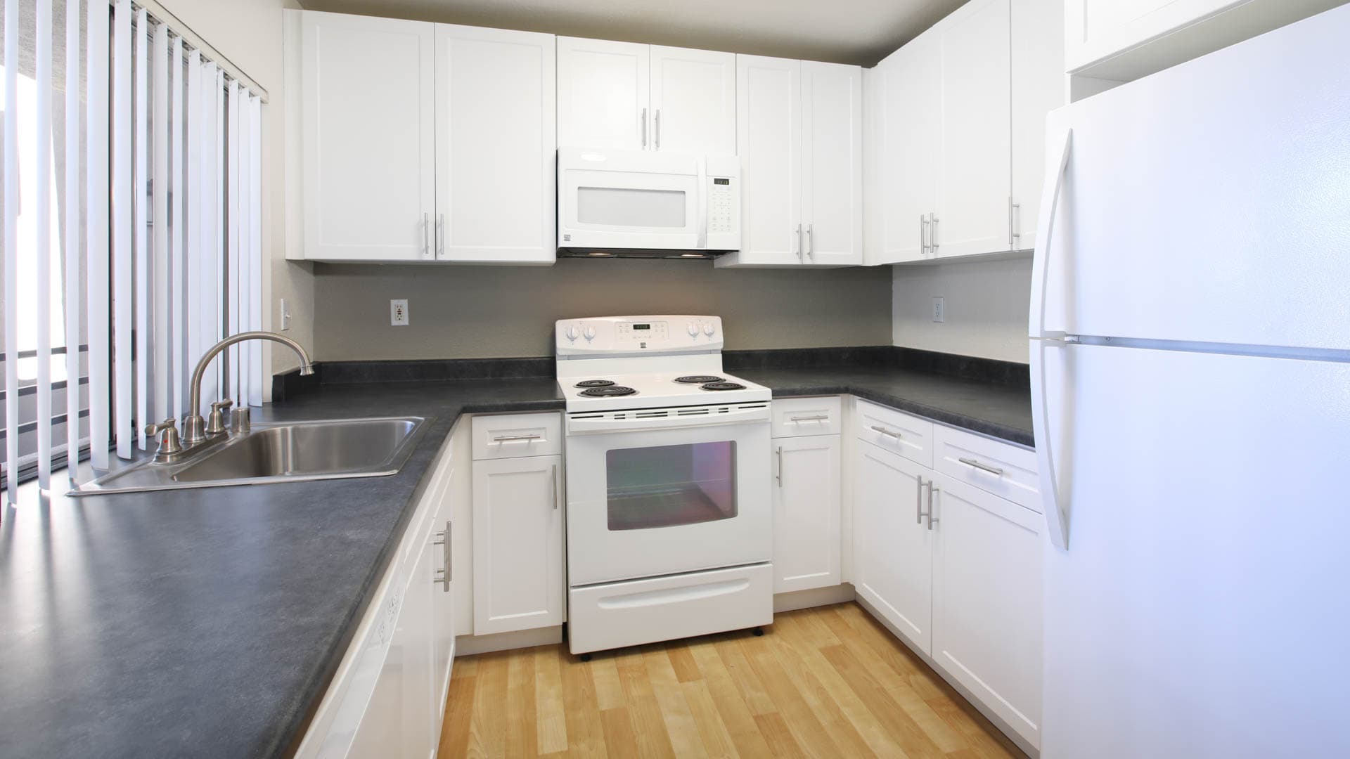 Avanti Apartments 2 of 6