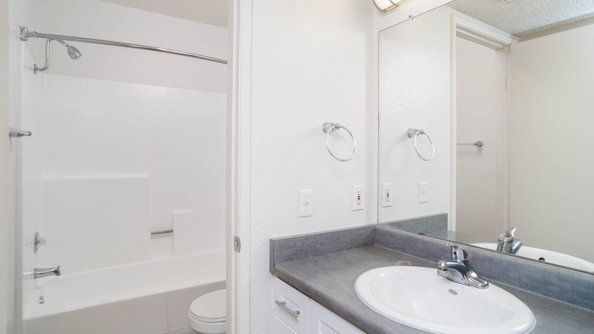 Avanti Apartments 1 of 5