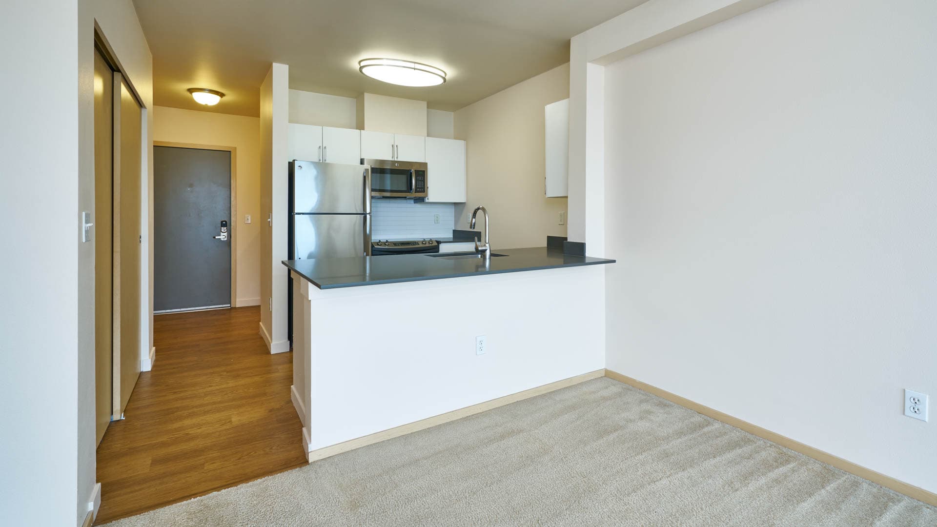 The Heights on Capitol Hill Apartments 2 of 10