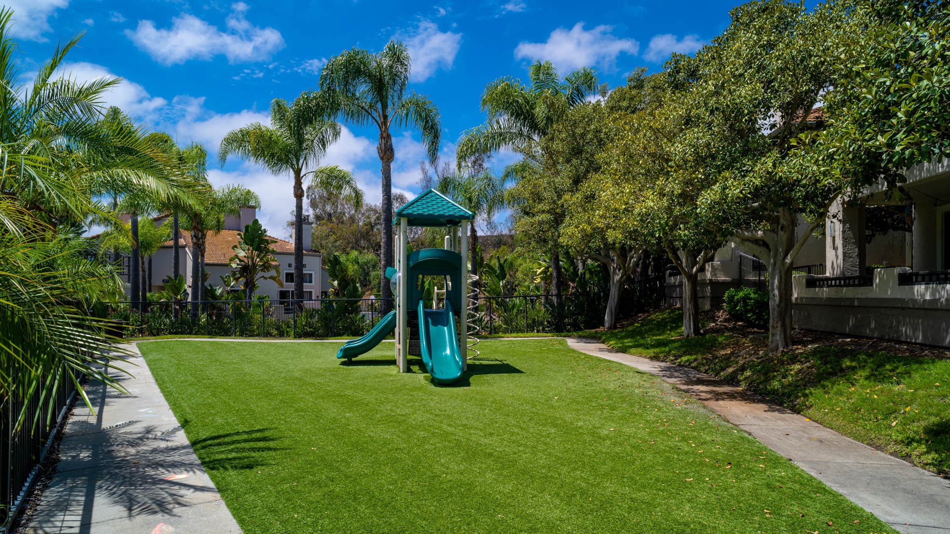 Deerwood Apartments 34 of 36