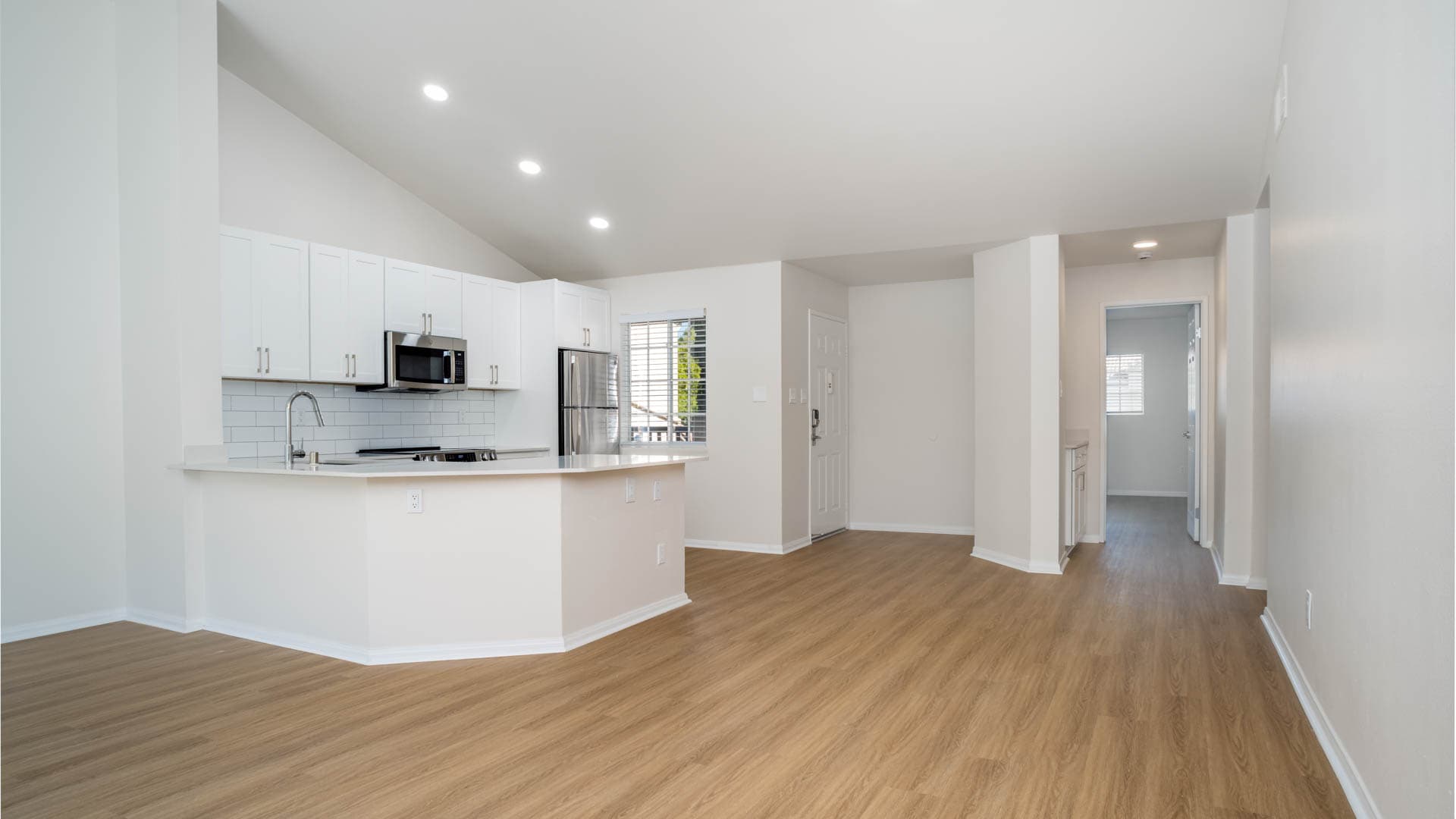 Deerwood Apartments 5 of 15