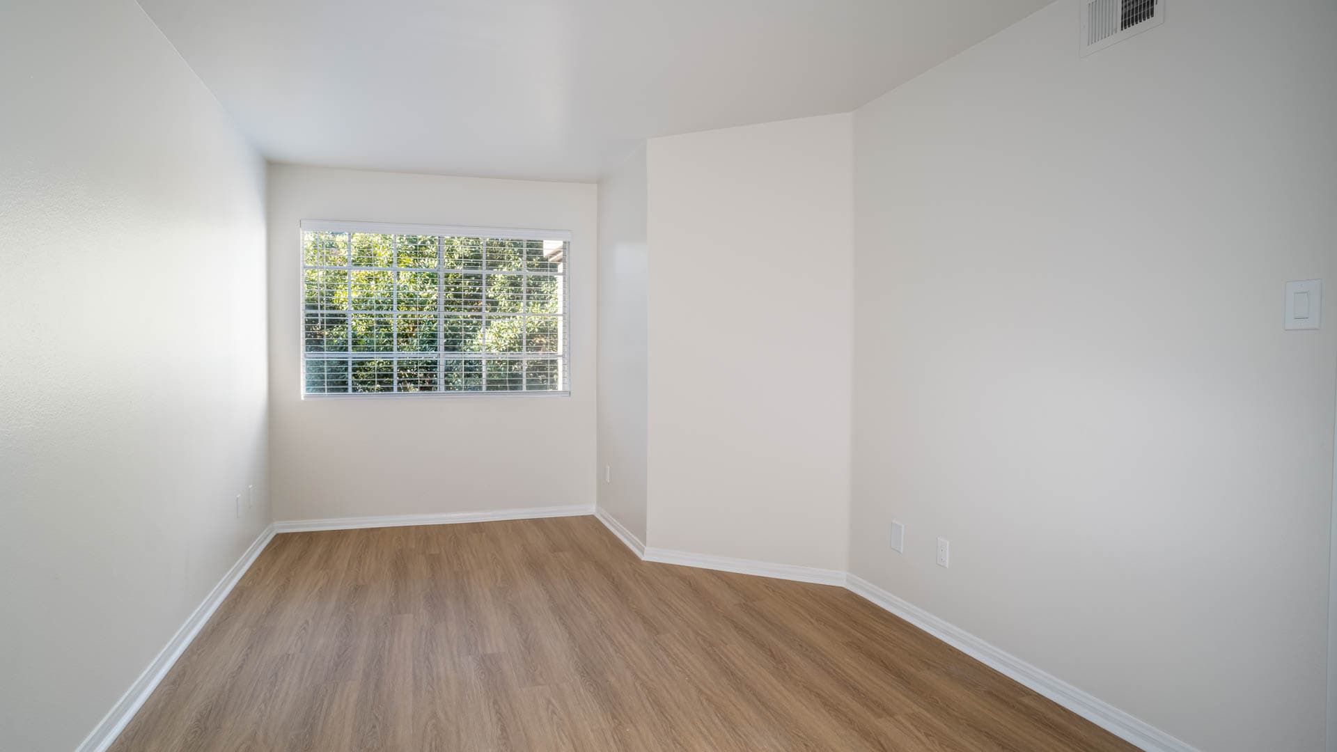 Deerwood Apartments 3 of 15