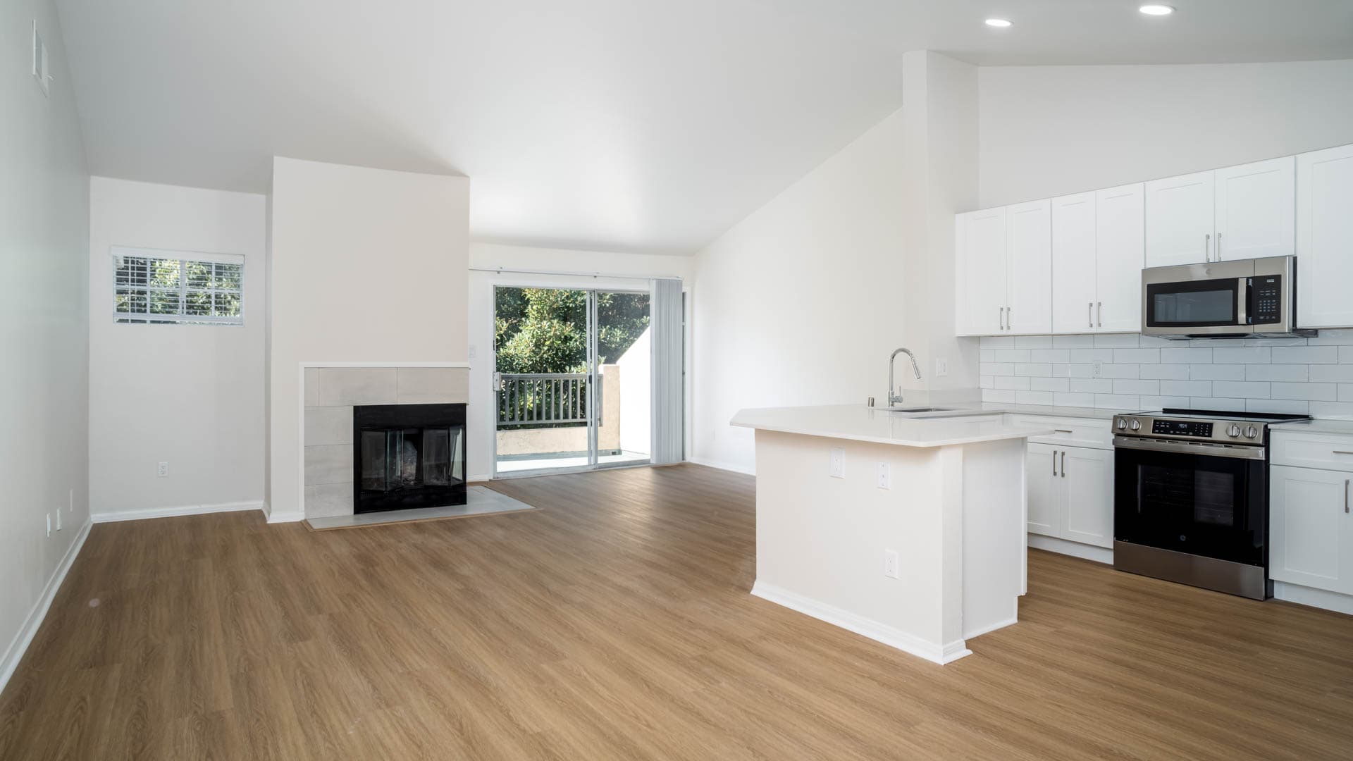 Deerwood Apartments 6 of 15