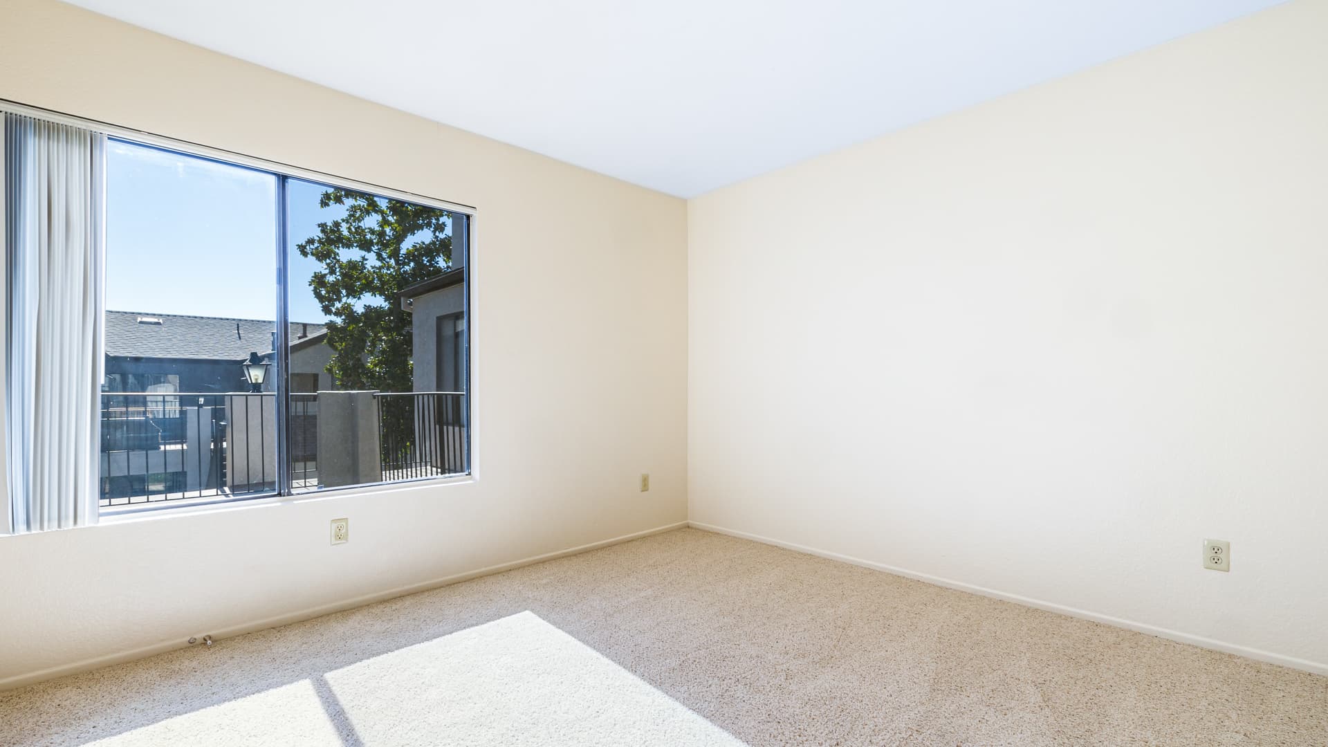 Eagle Canyon Apartments 6 of 8