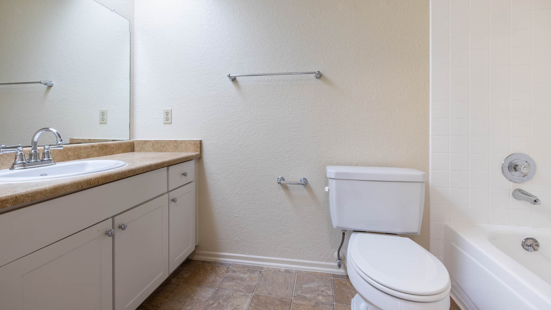 Eagle Canyon Apartments 2 of 7