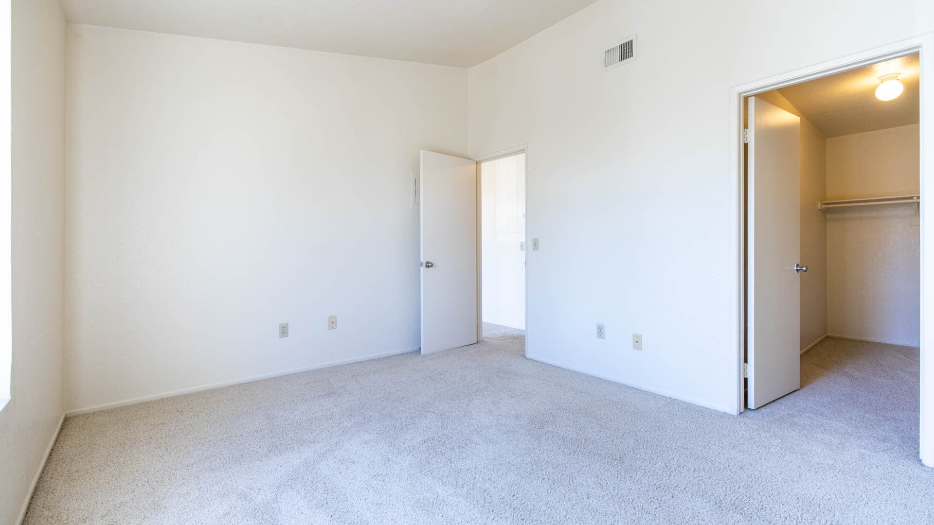 Eagle Canyon Apartments 3 of 7