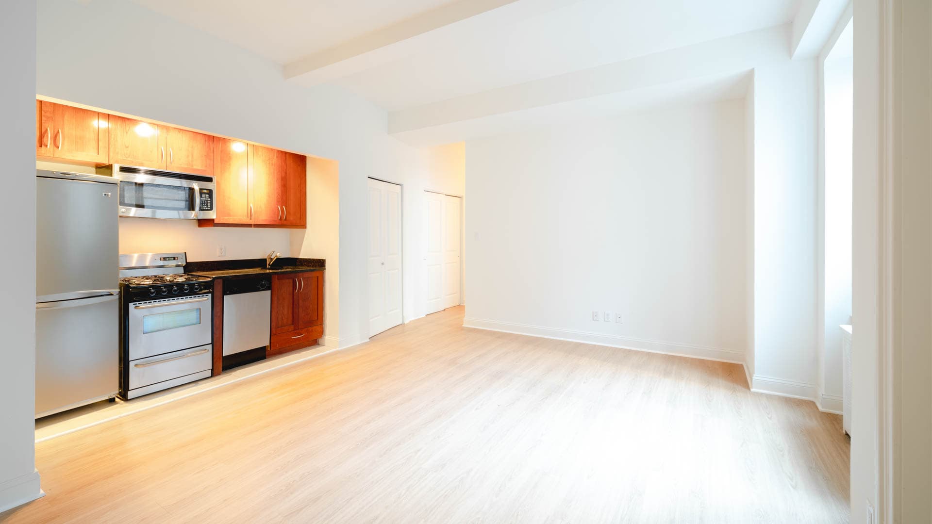 Parc Coliseum Apartments 12 of 33