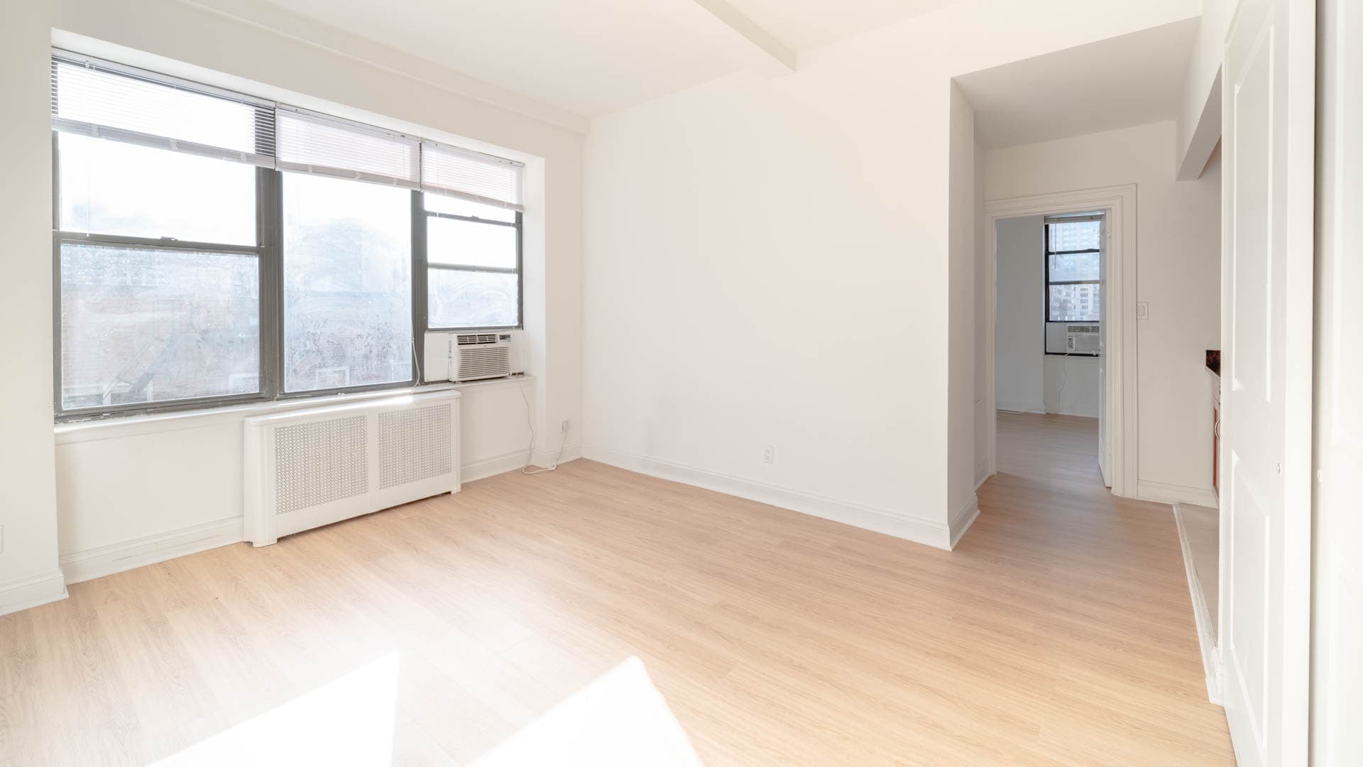 Parc Coliseum Apartments 1 of 5