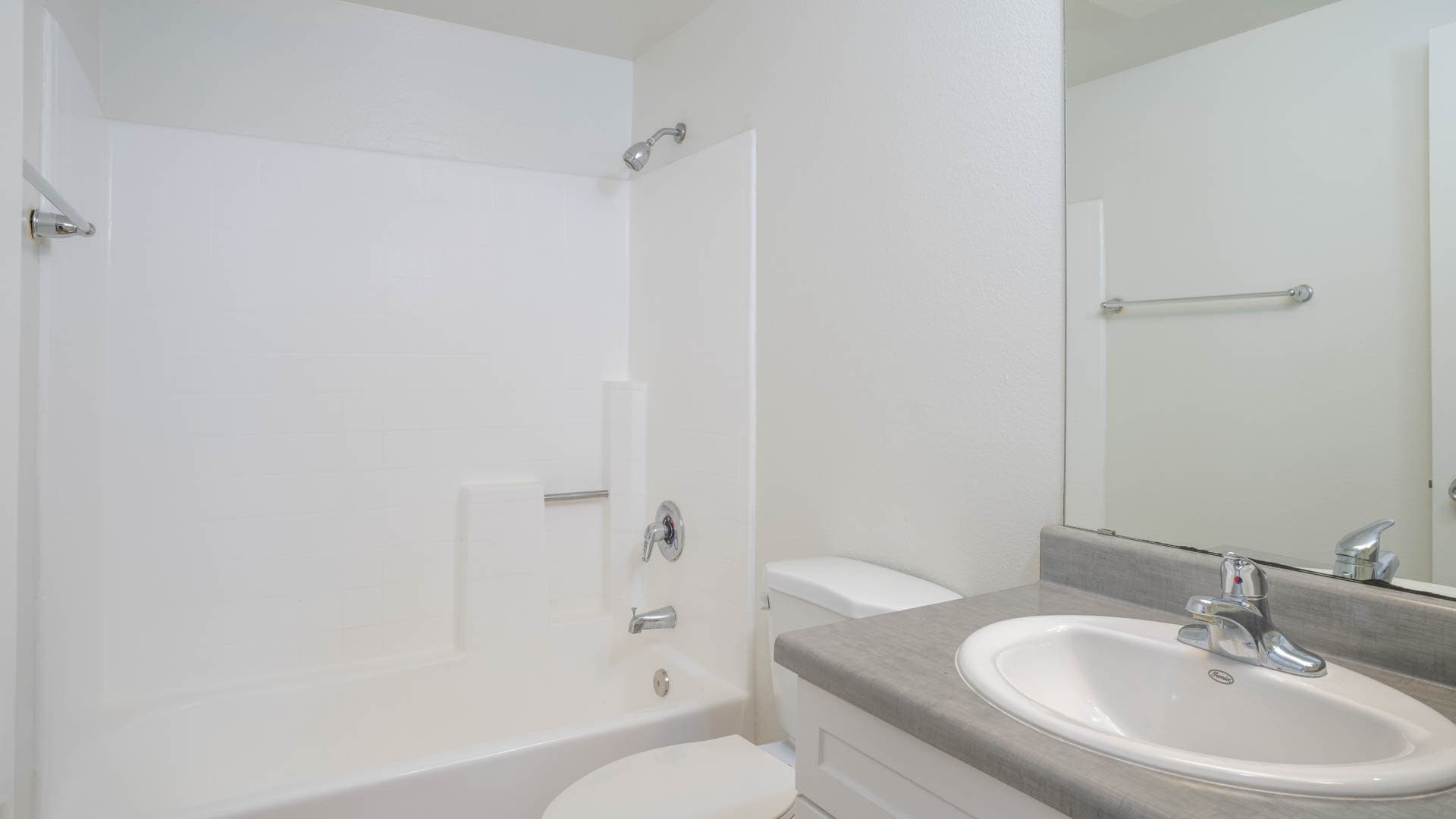 Ocean Crest Apartments 14 of 22