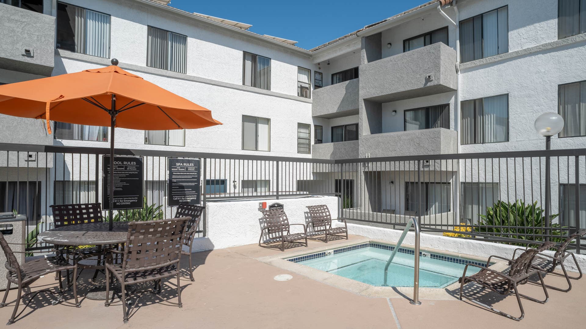 Ocean Crest Apartments 2 of 22