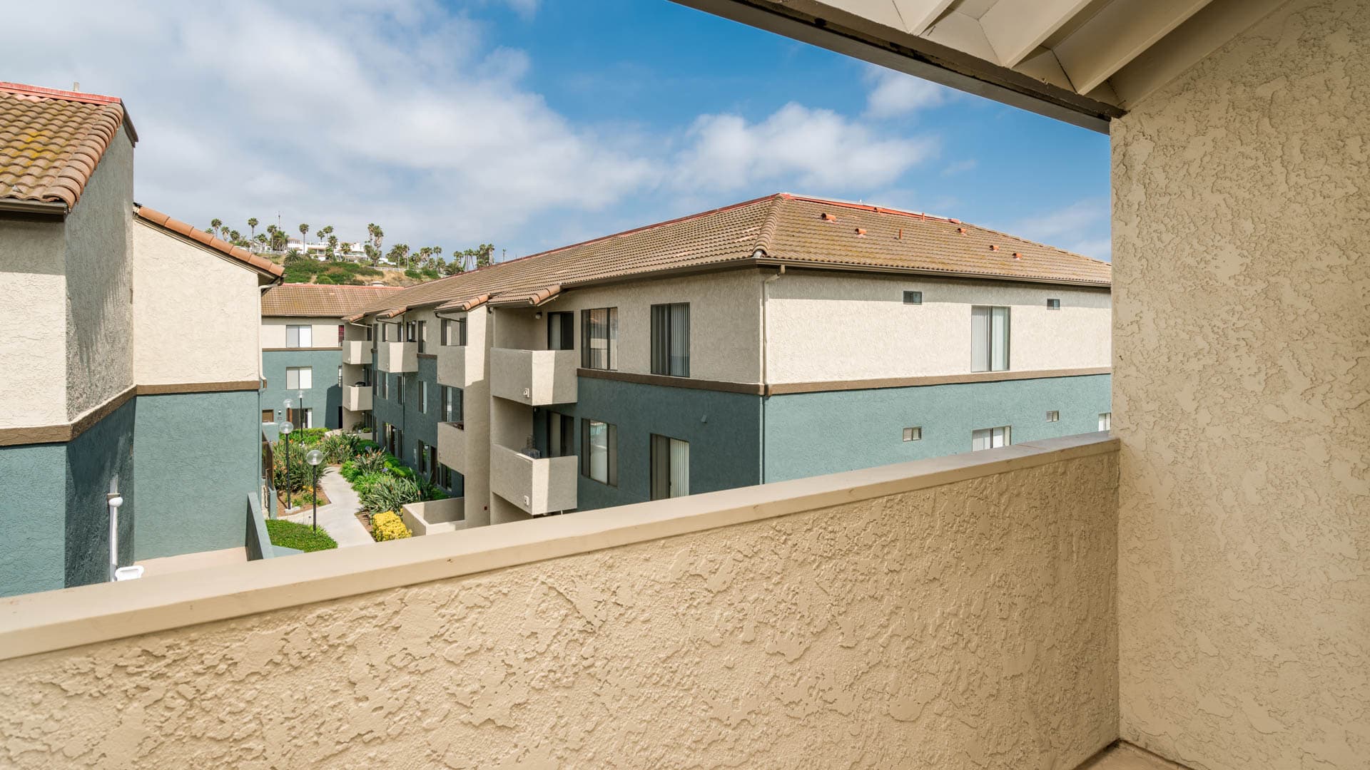 Ocean Crest Apartments 13 of 22