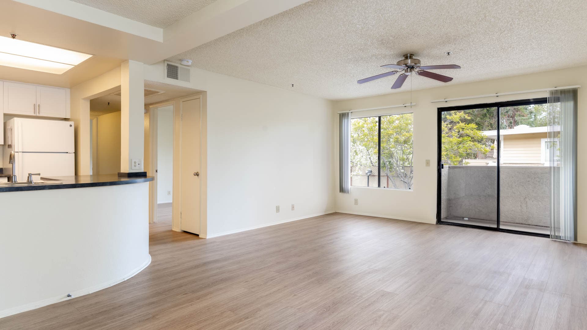Ocean Crest Apartments 6 of 9