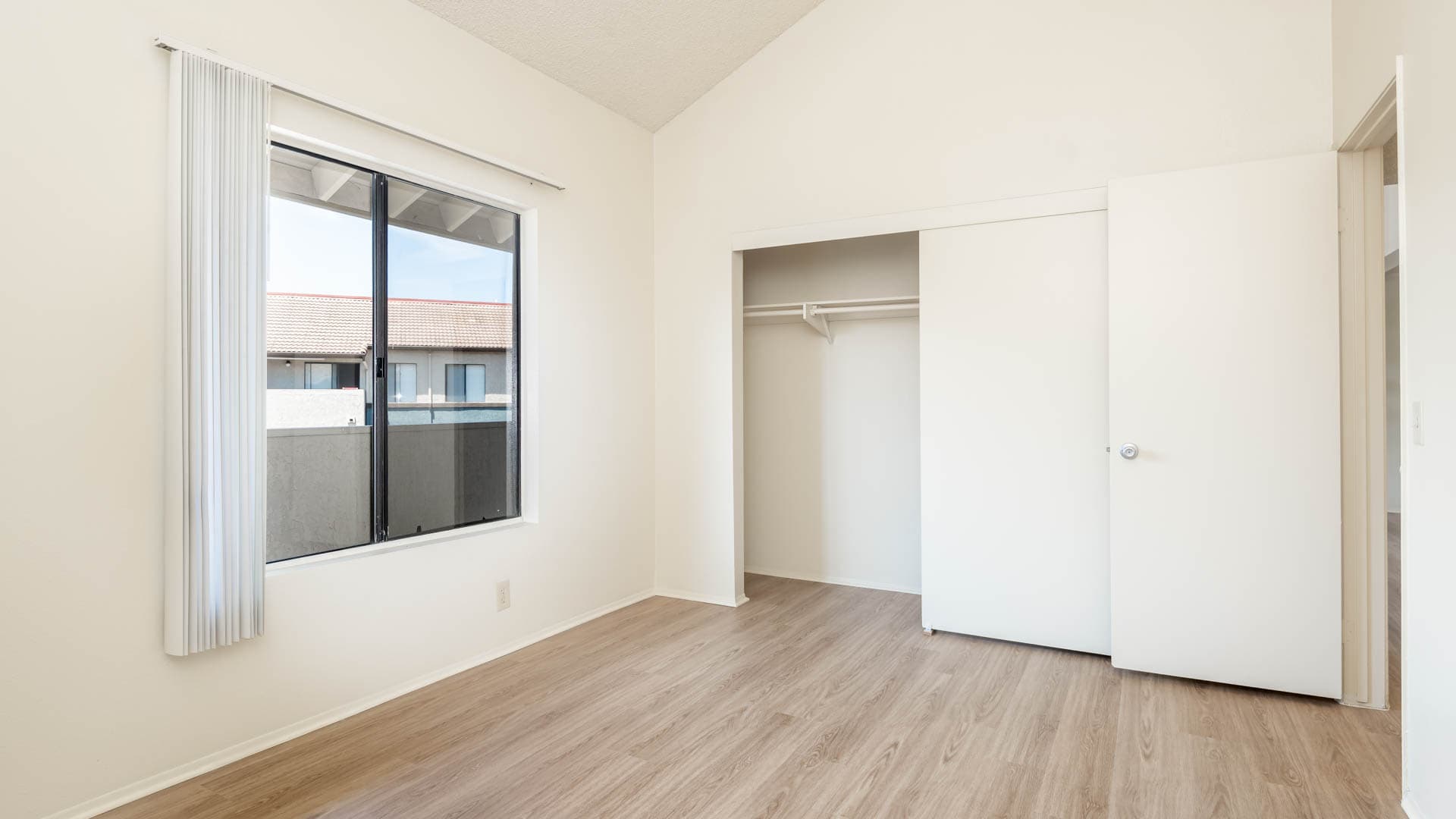 Ocean Crest Apartments 20 of 22
