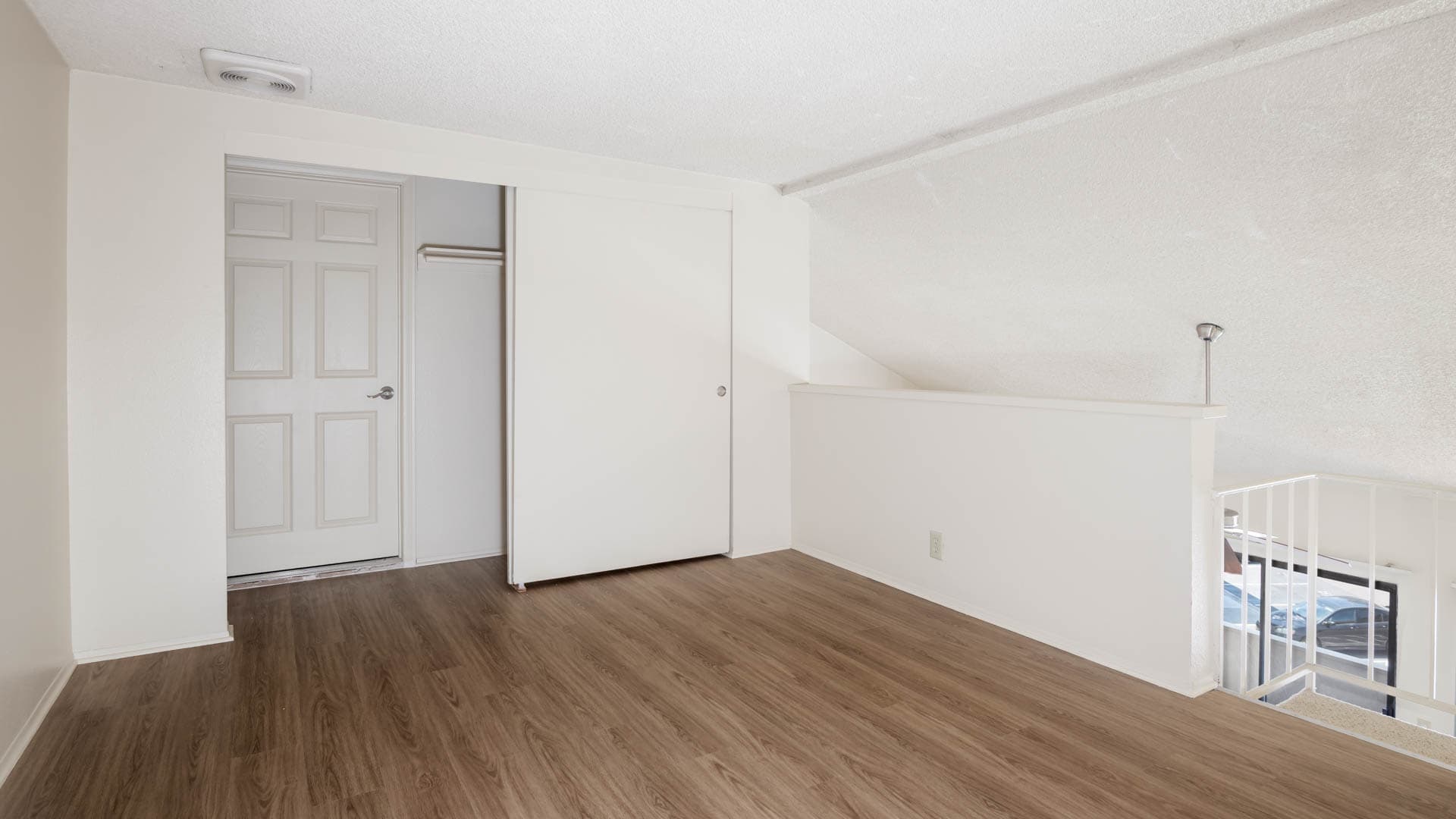 Ocean Crest Apartments 12 of 17