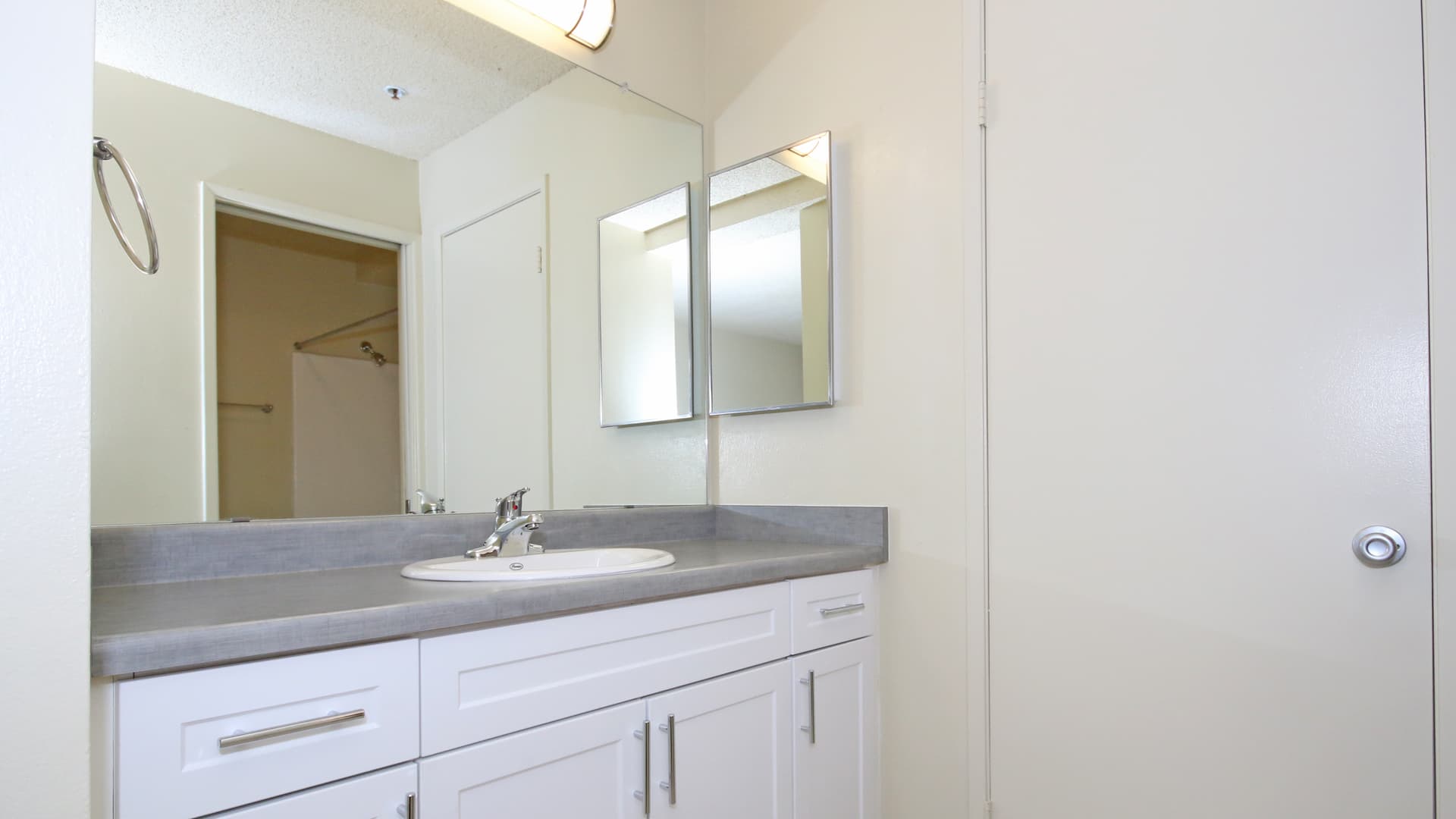 Ocean Crest Apartments 8 of 9