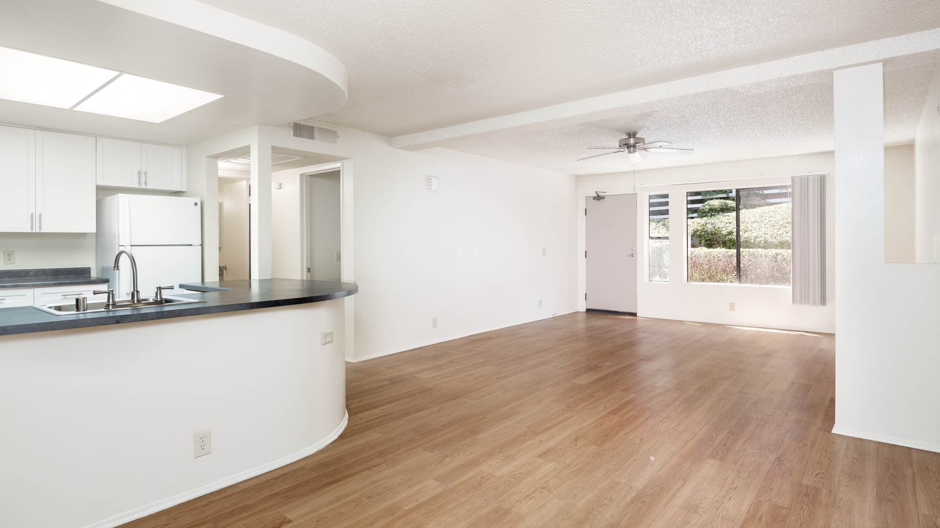 Ocean Crest Apartments 11 of 22