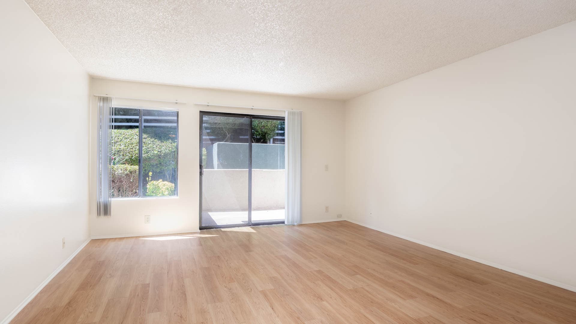 Ocean Crest Apartments 21 of 22
