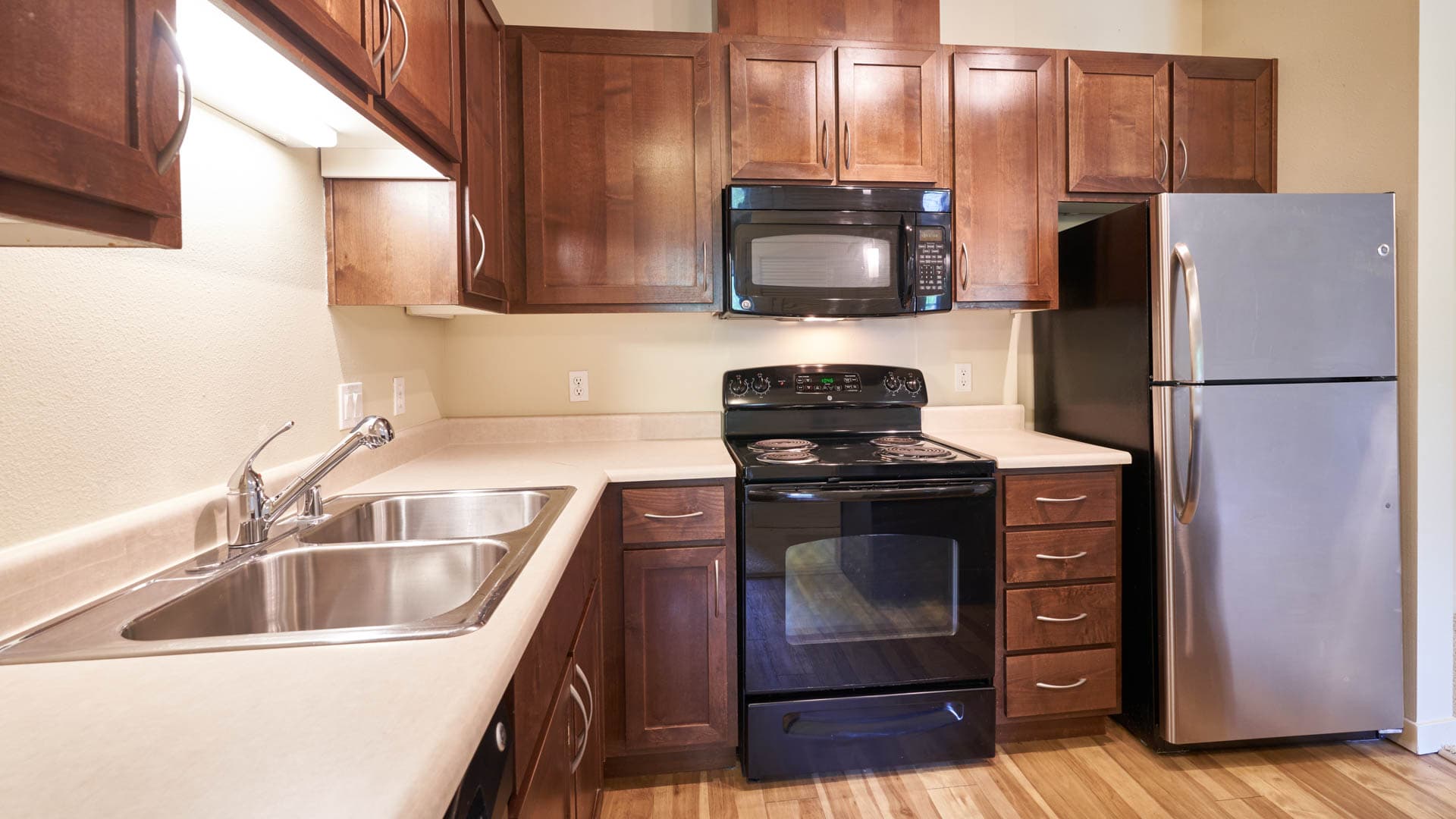 The Reserve at Town Center Apartments 3 of 9