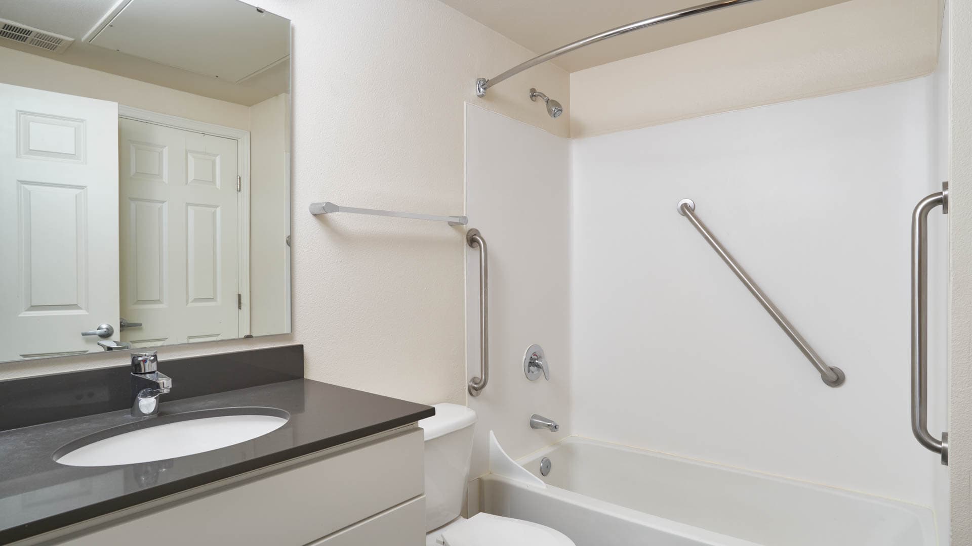The Reserve at Town Center Apartments 3 of 15