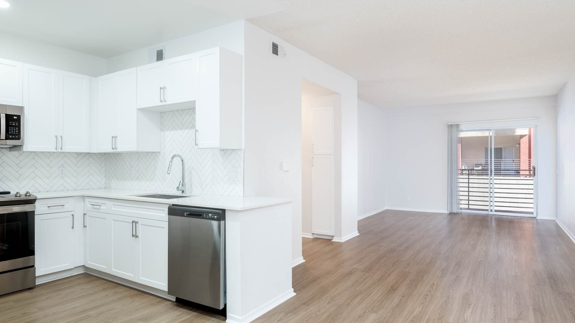 Del Mar Ridge Apartments 6 of 11