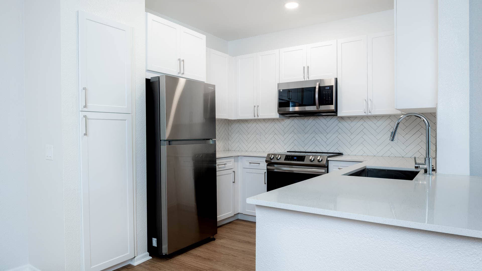 Del Mar Ridge Apartments 6 of 10