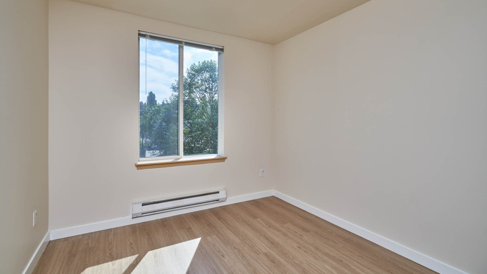 Rianna Apartments 2 of 12