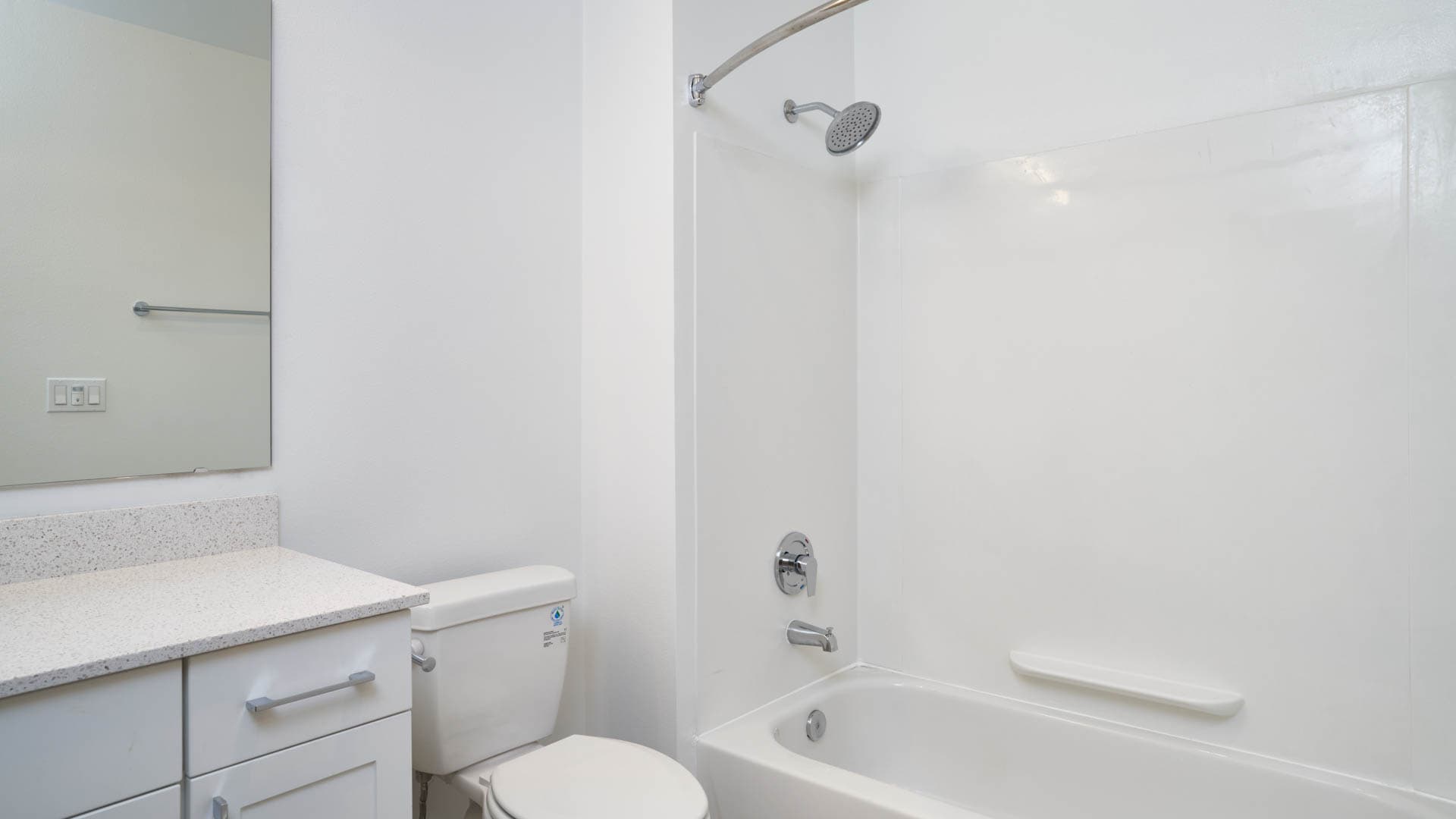 Rianna Apartments 4 of 12