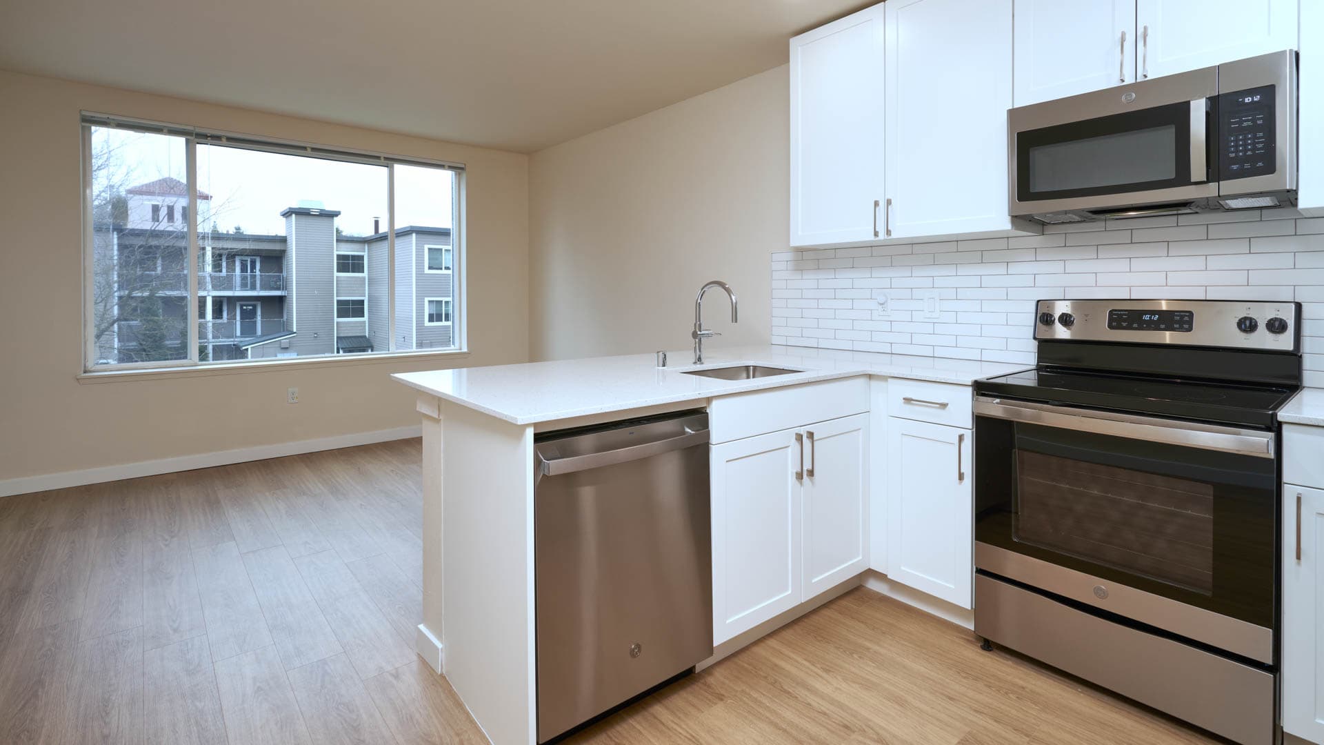 Rianna Apartments 2 of 5