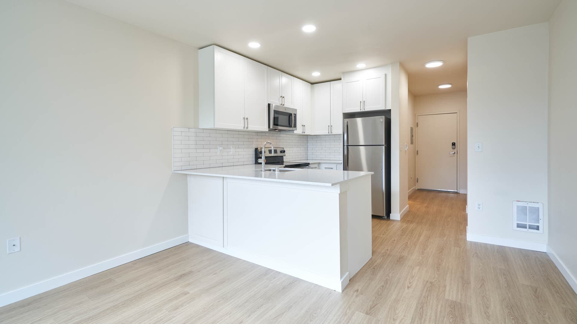 Rianna Apartments 9 of 24