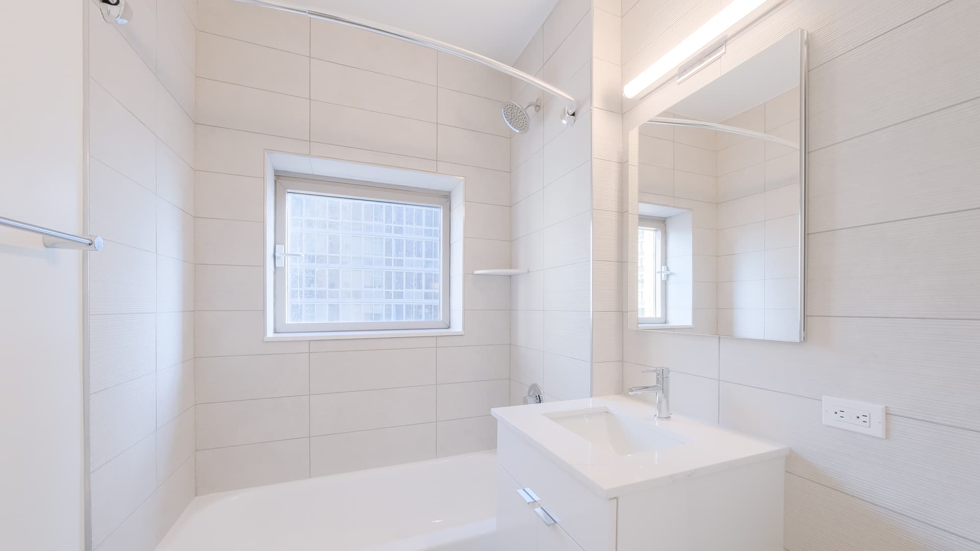 777 6th Avenue Apartments 30 of 72