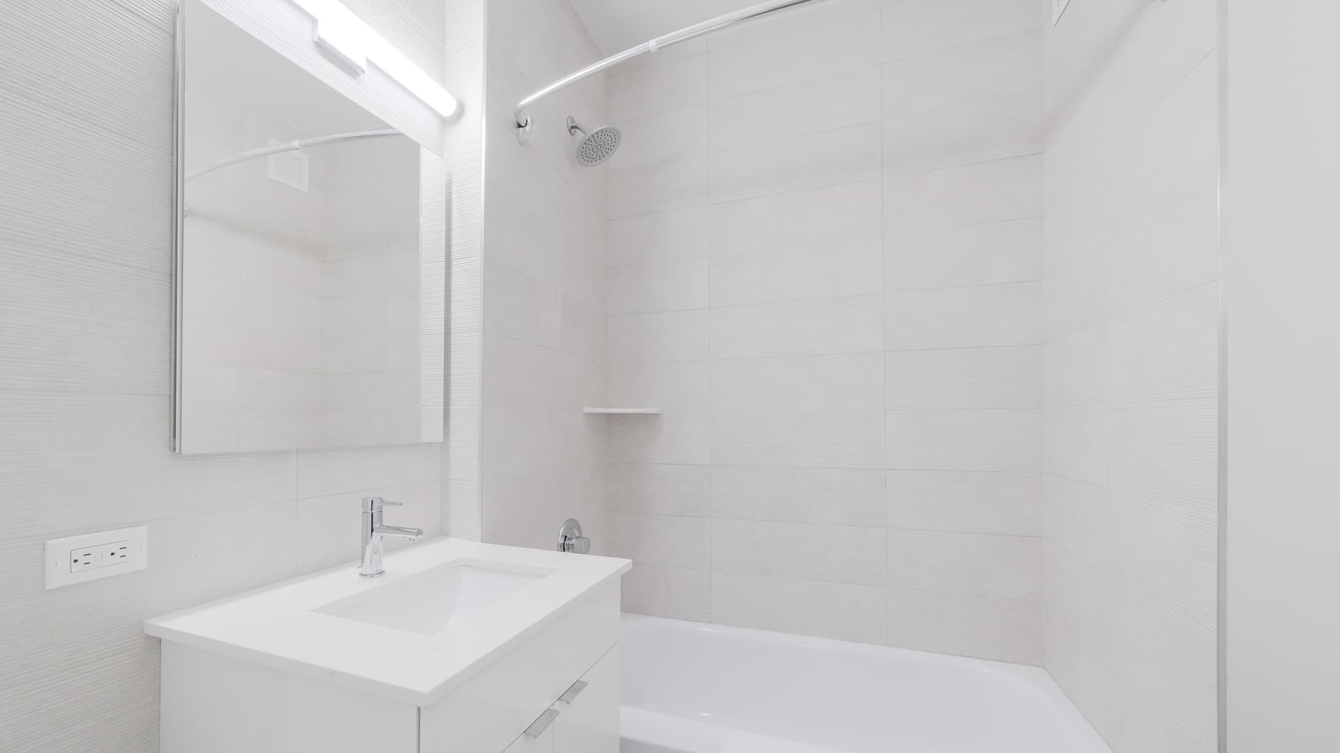 777 6th Avenue Apartments 3 of 8