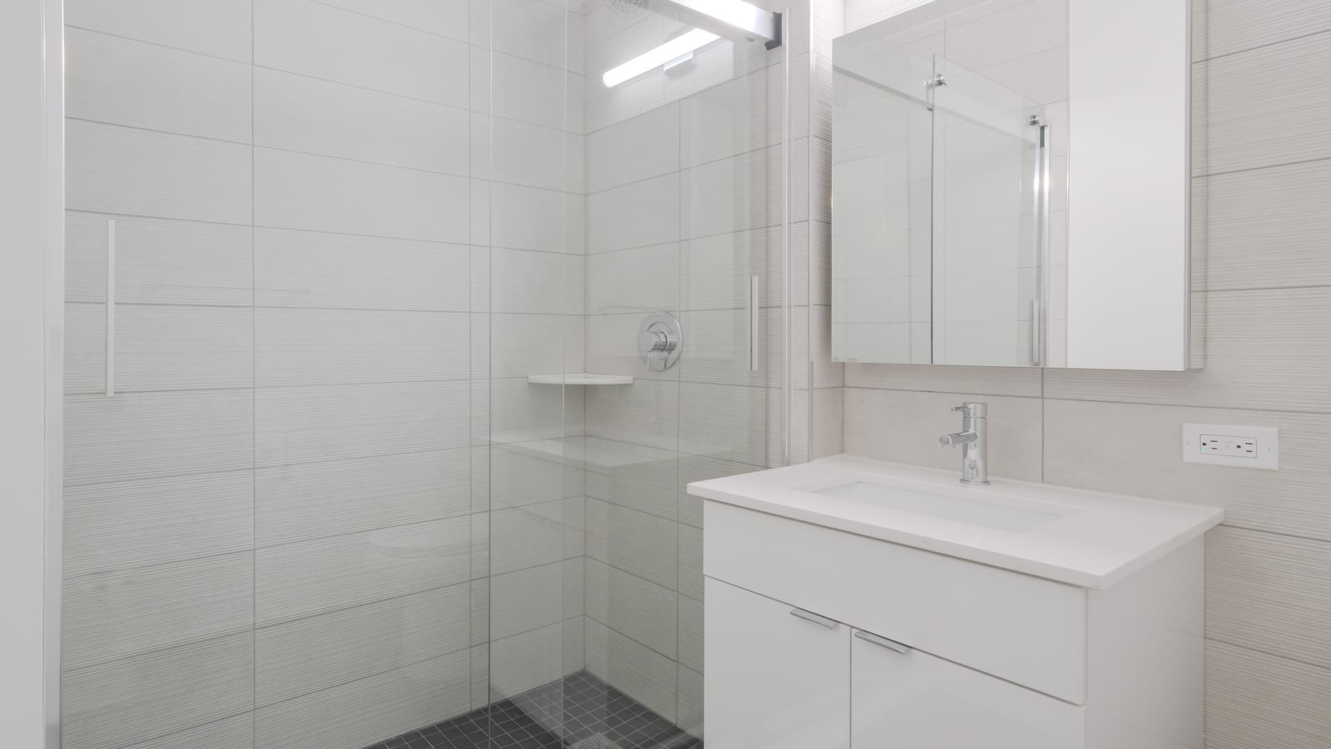 777 6th Avenue Apartments 5 of 8