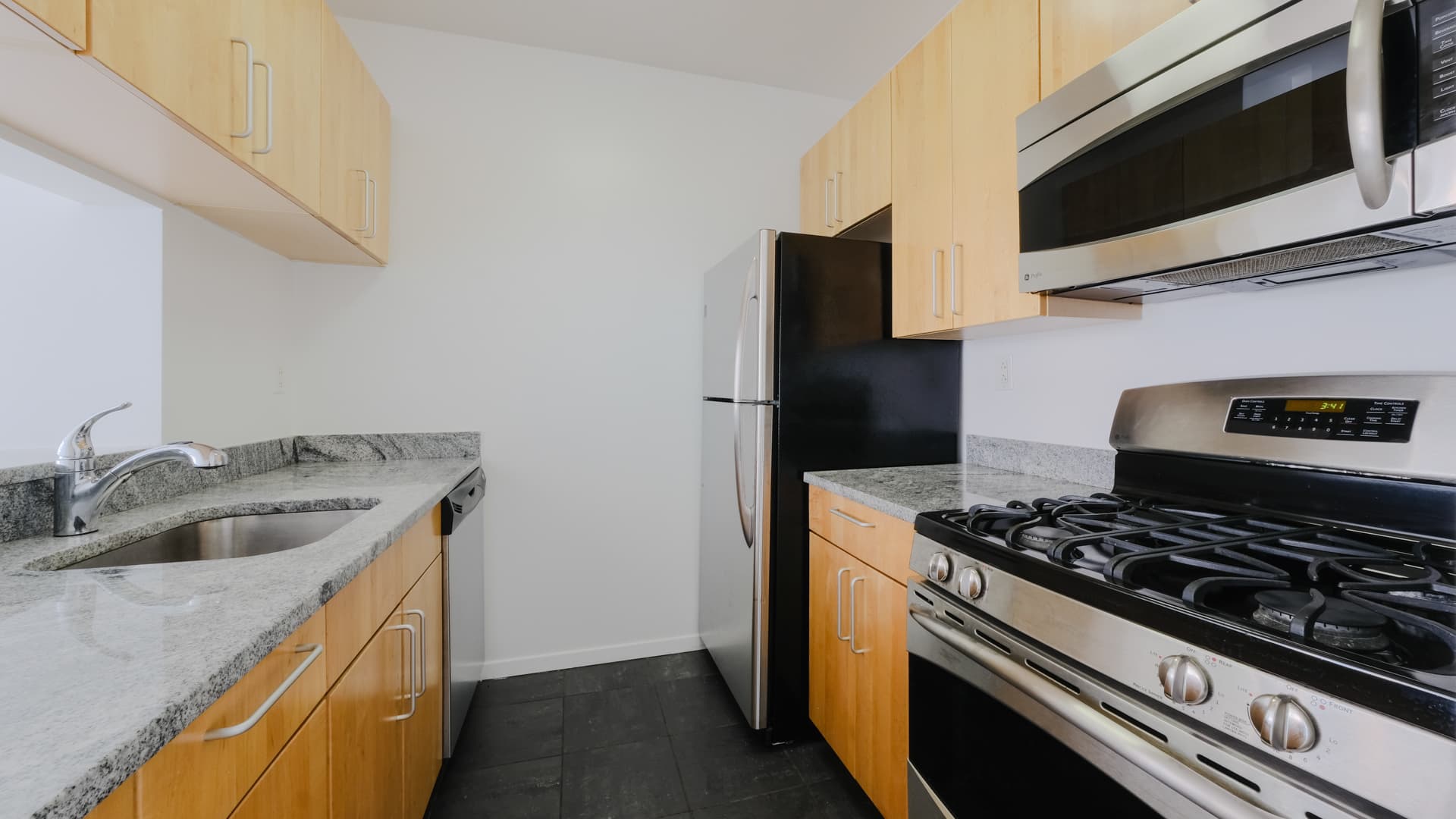 777 6th Avenue Apartments 1 of 13