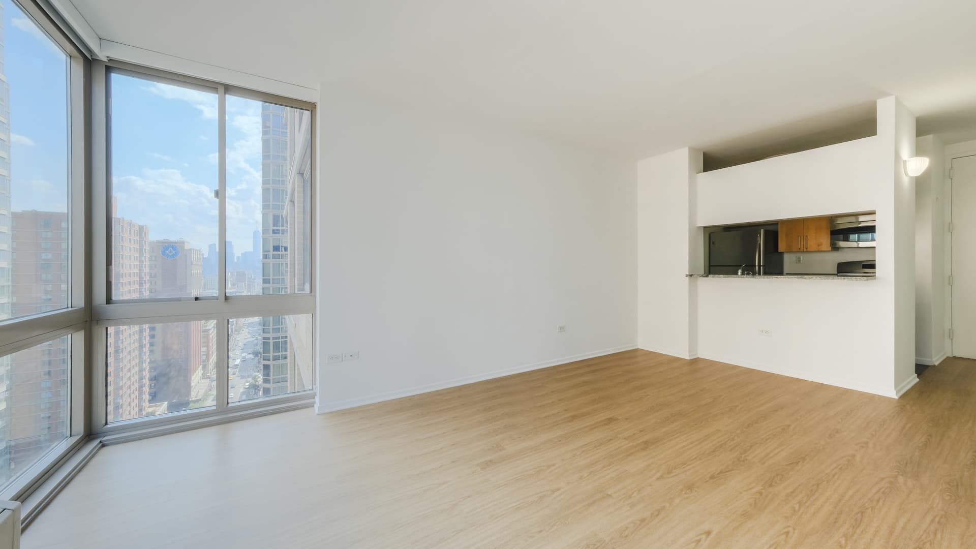 777 6th Avenue Apartments 3 of 13