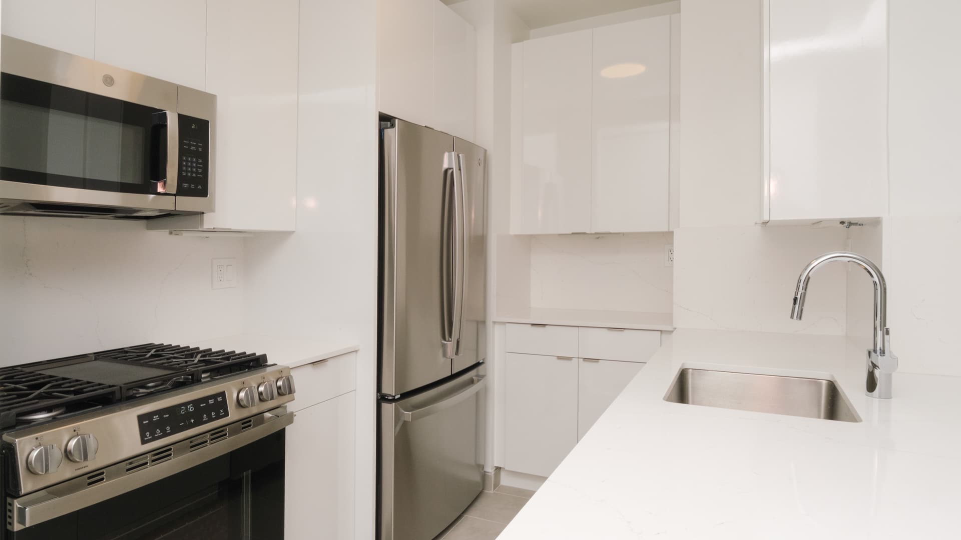777 6th Avenue Apartments 6 of 13