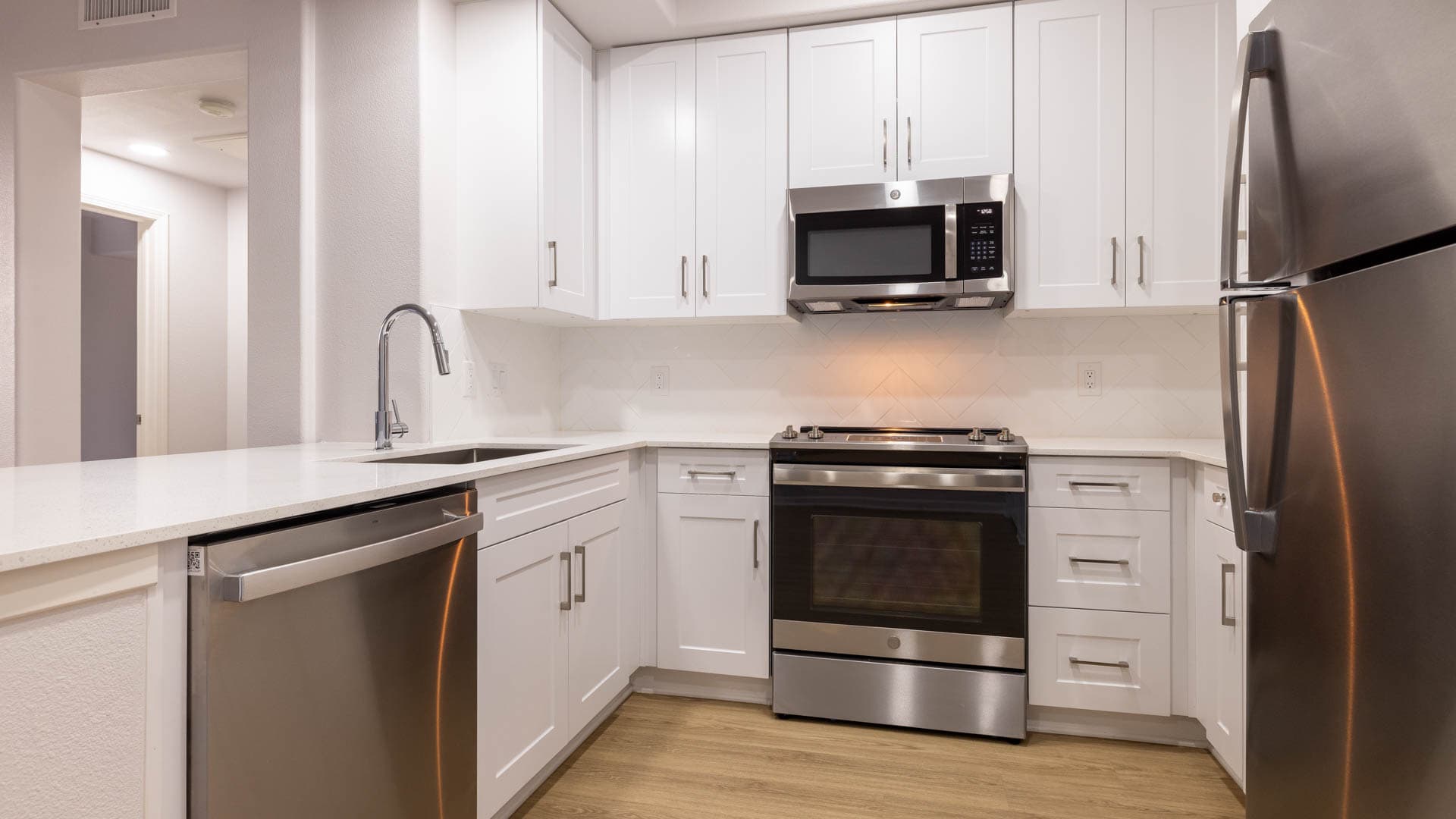 Kelvin Court Apartments 3 of 8