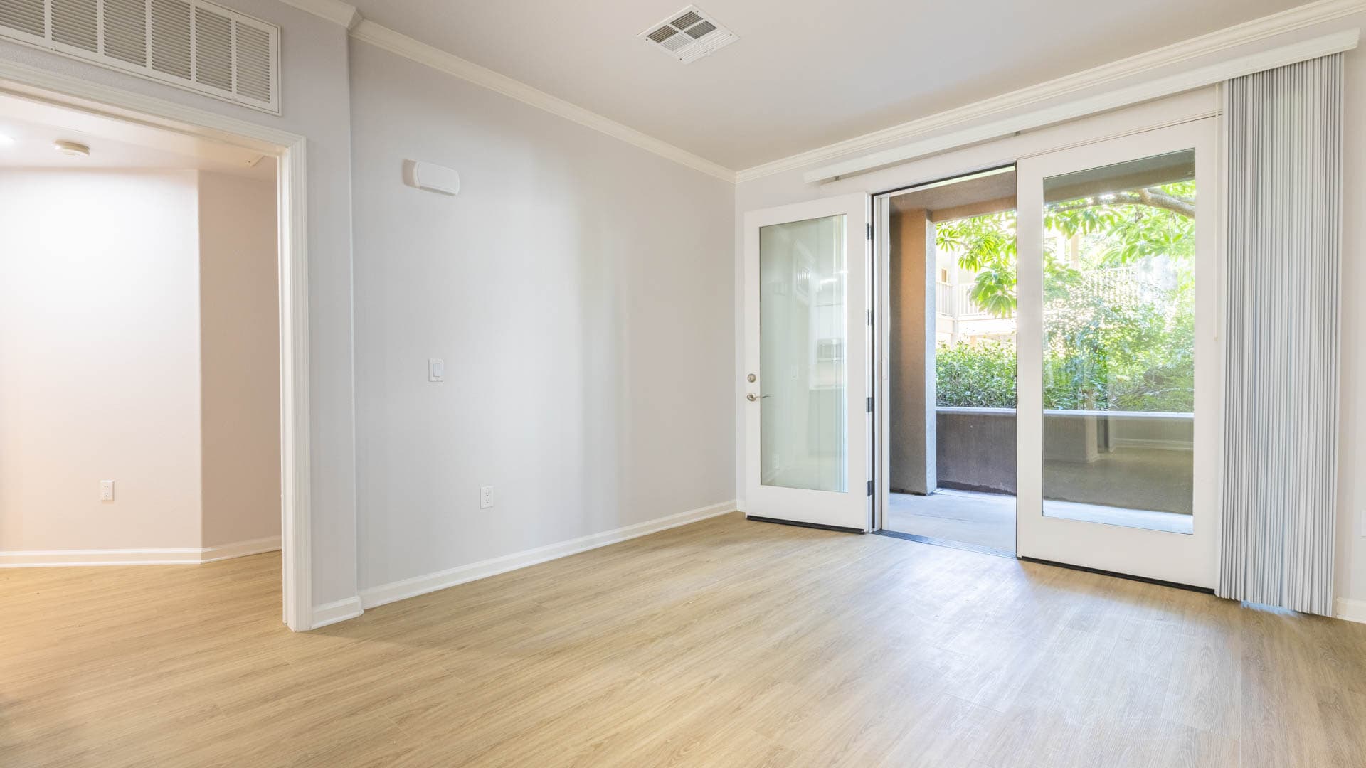 Kelvin Court Apartments 4 of 11