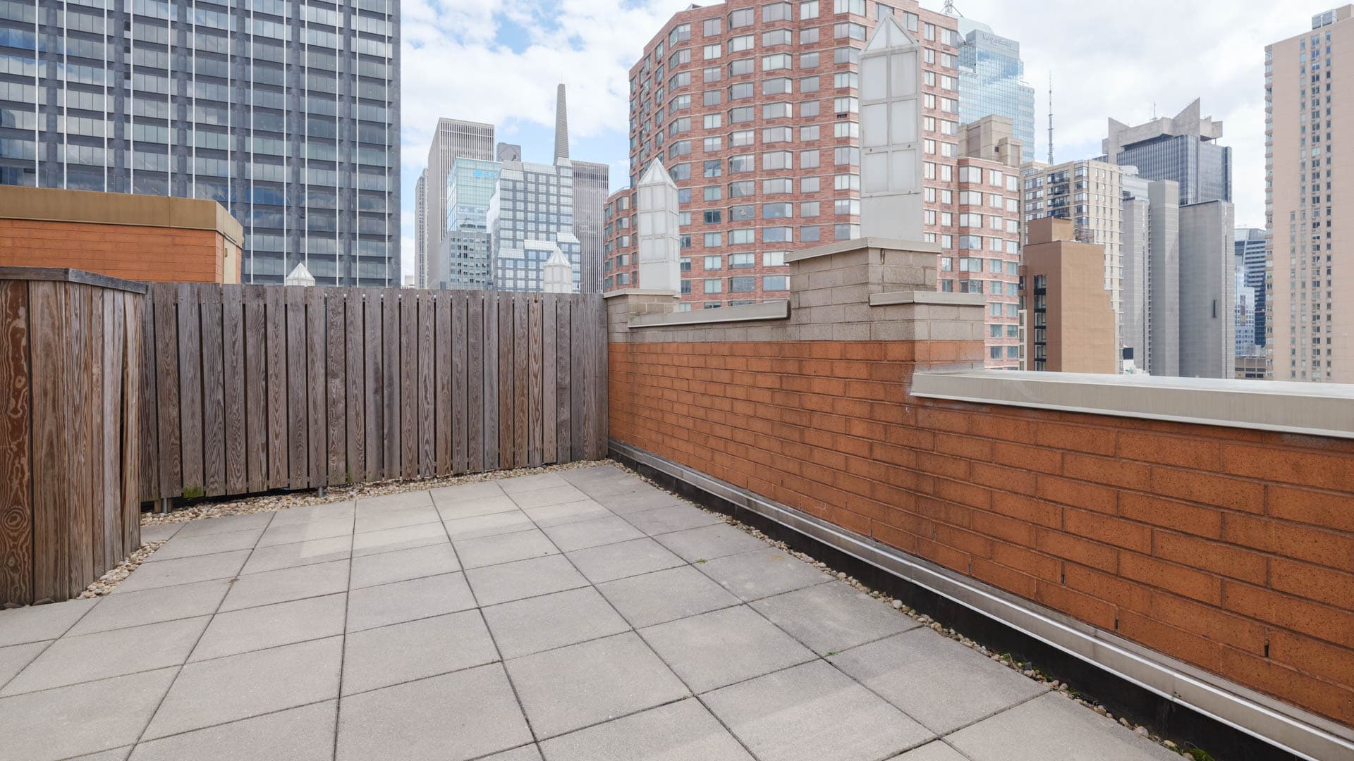 Longacre House Apartments 27 of 43