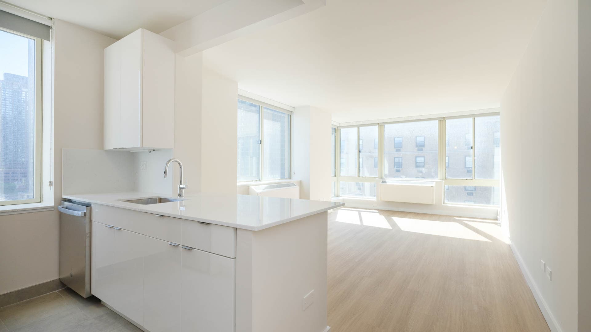 Longacre House Apartments 6 of 43