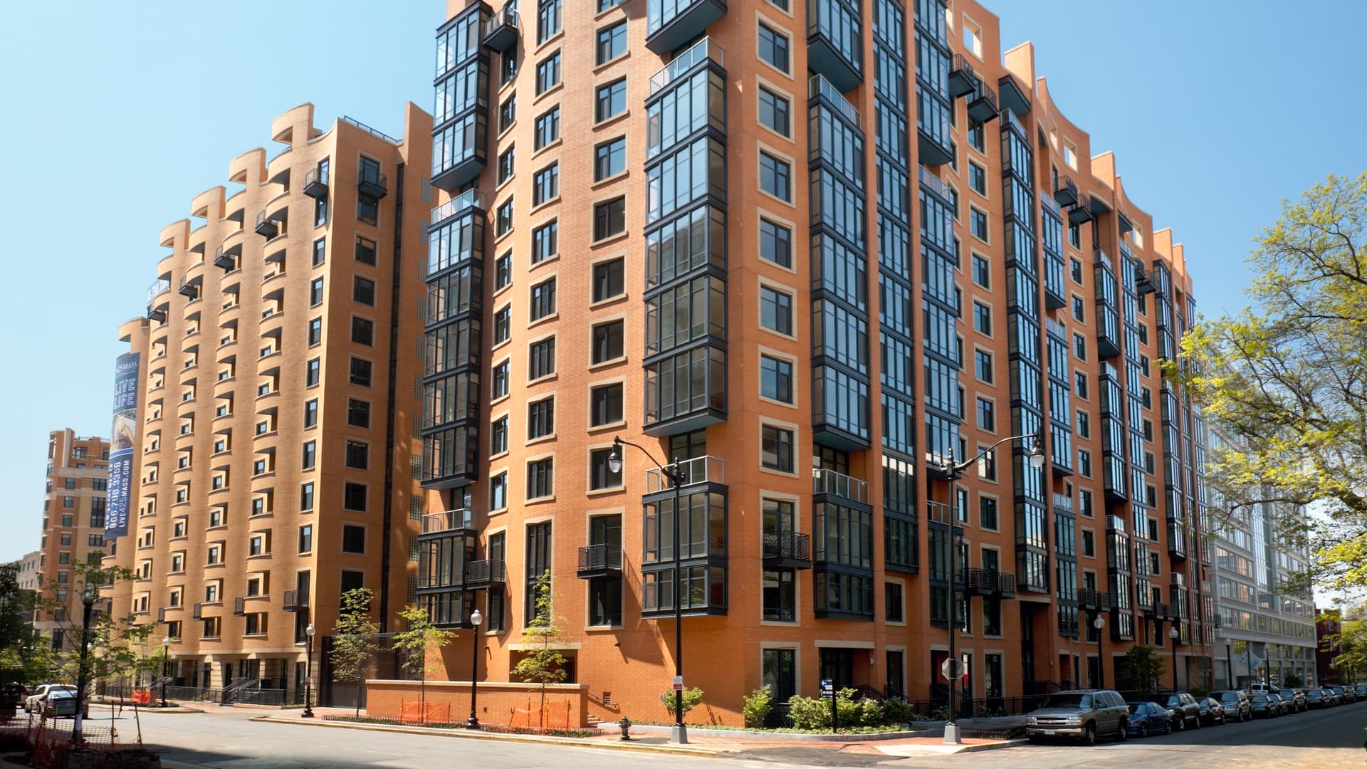 425 Mass Apartments 1 of 67