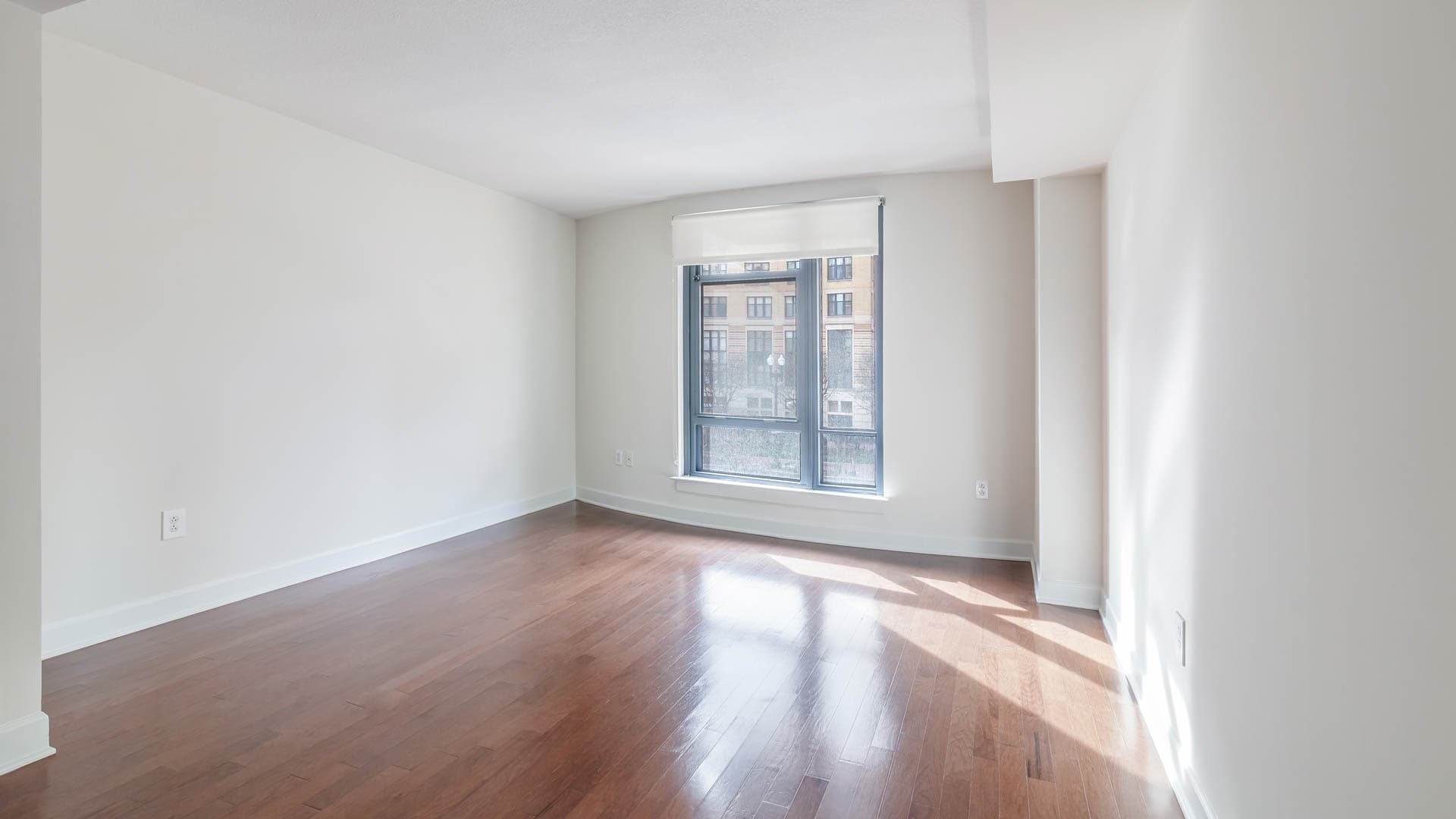425 Mass Apartments 5 of 8