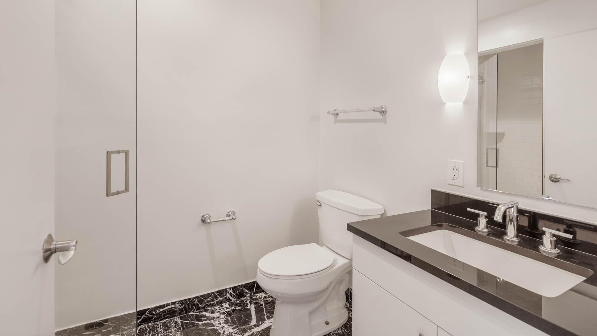425 Mass Apartments 1 of 5