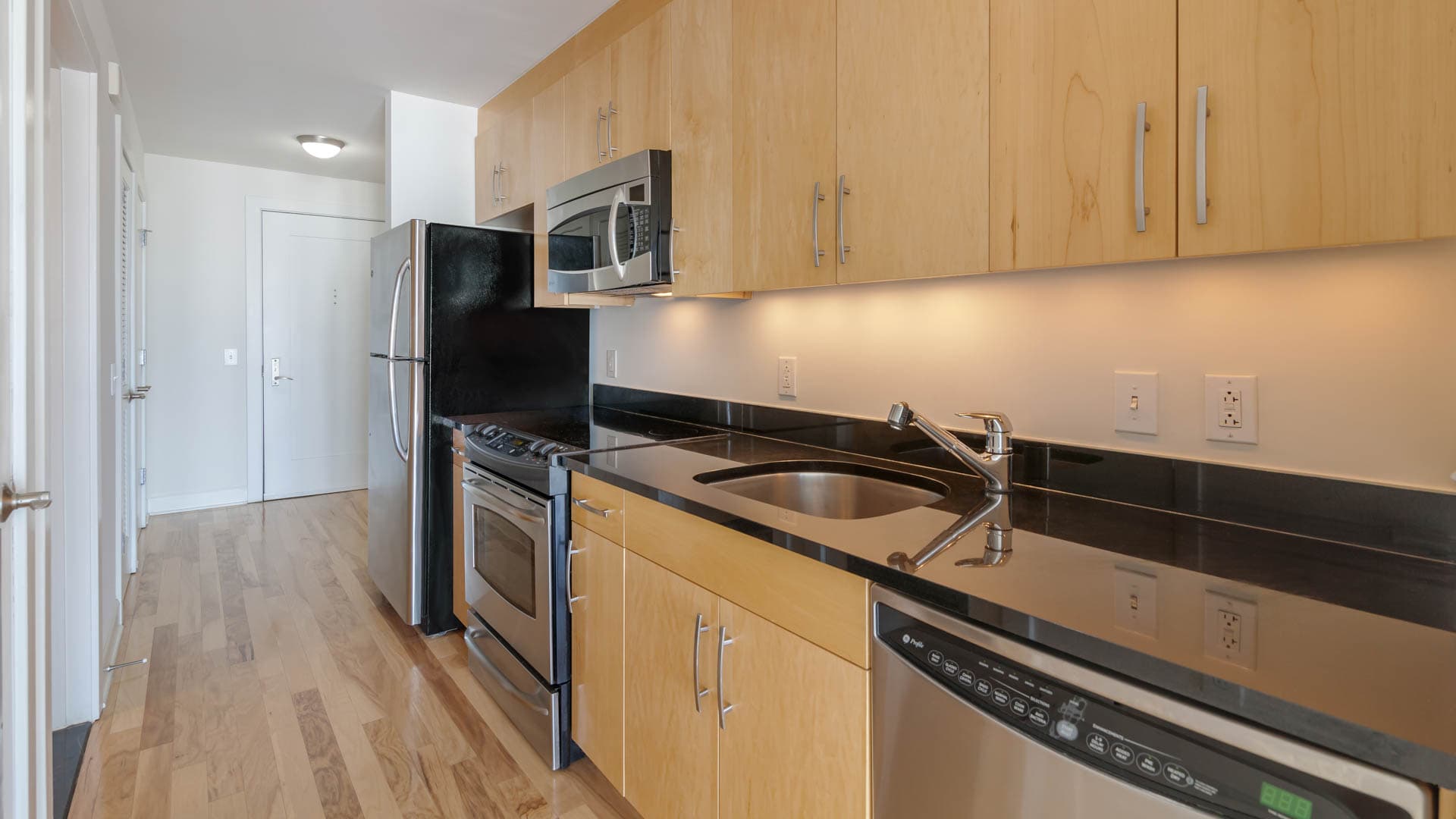425 Mass Apartments 2 of 5