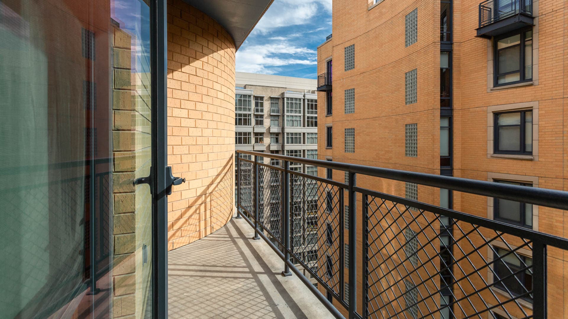 425 Mass Apartments 23 of 67
