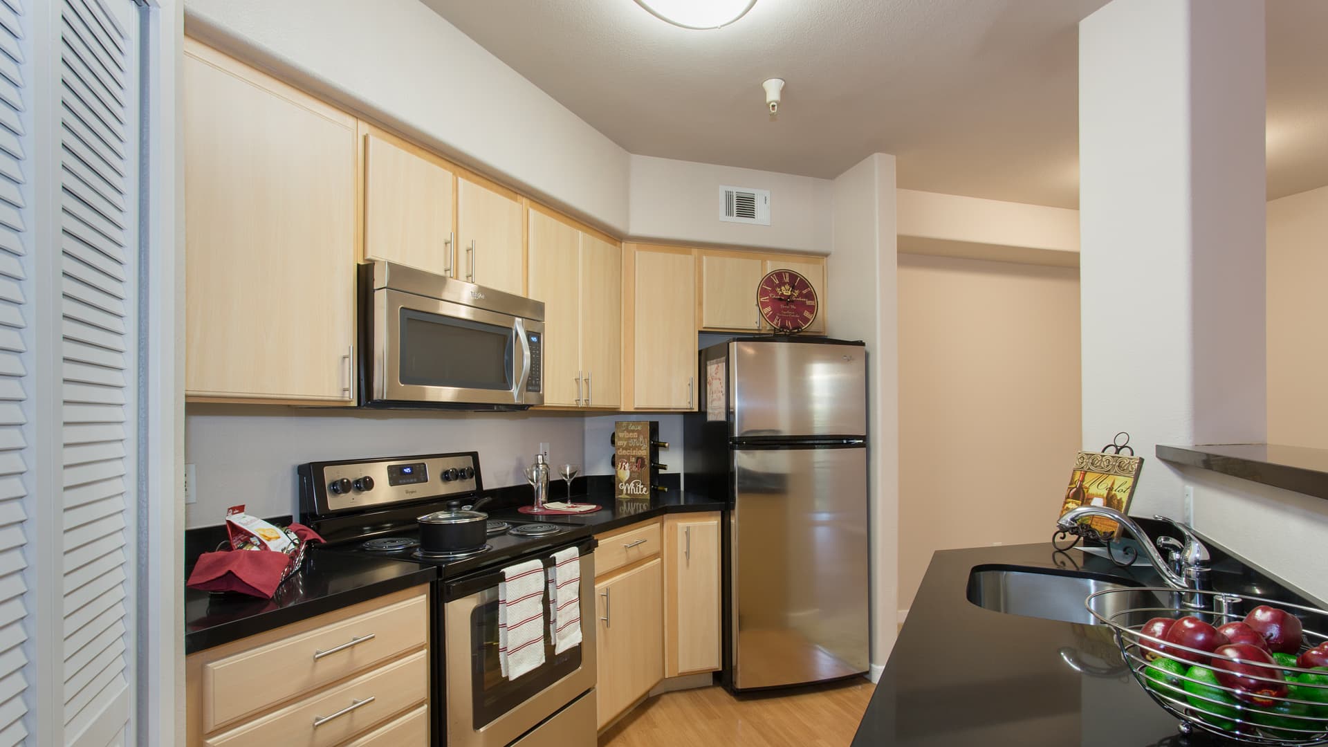 Acappella Pasadena Apartments 1 of 5